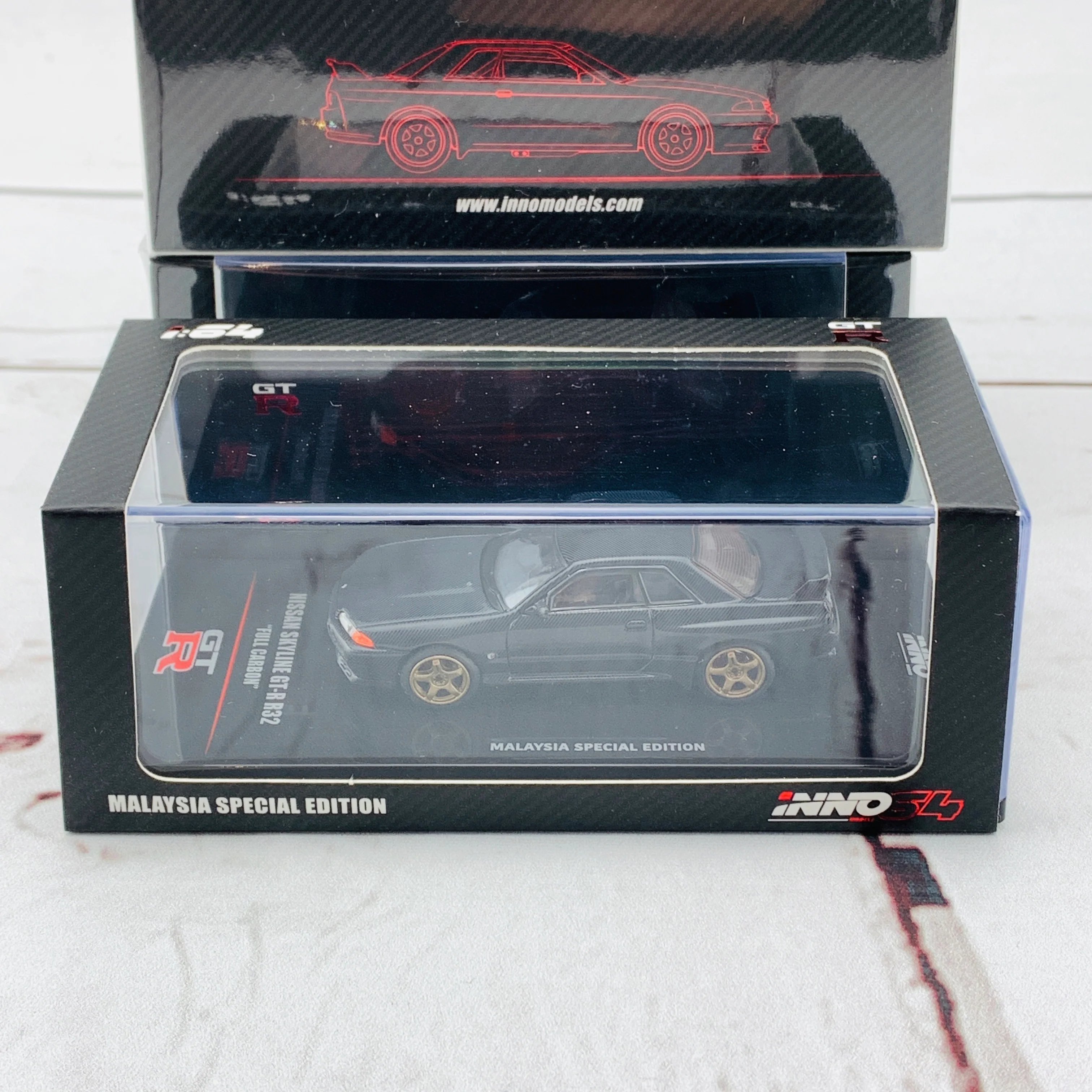 INNO64 1/64 Nissan Skyline GTR R32 Full Carbon Malaysia Special Edition IN64-R32-CBMS **Limited Qty** - Image 5
