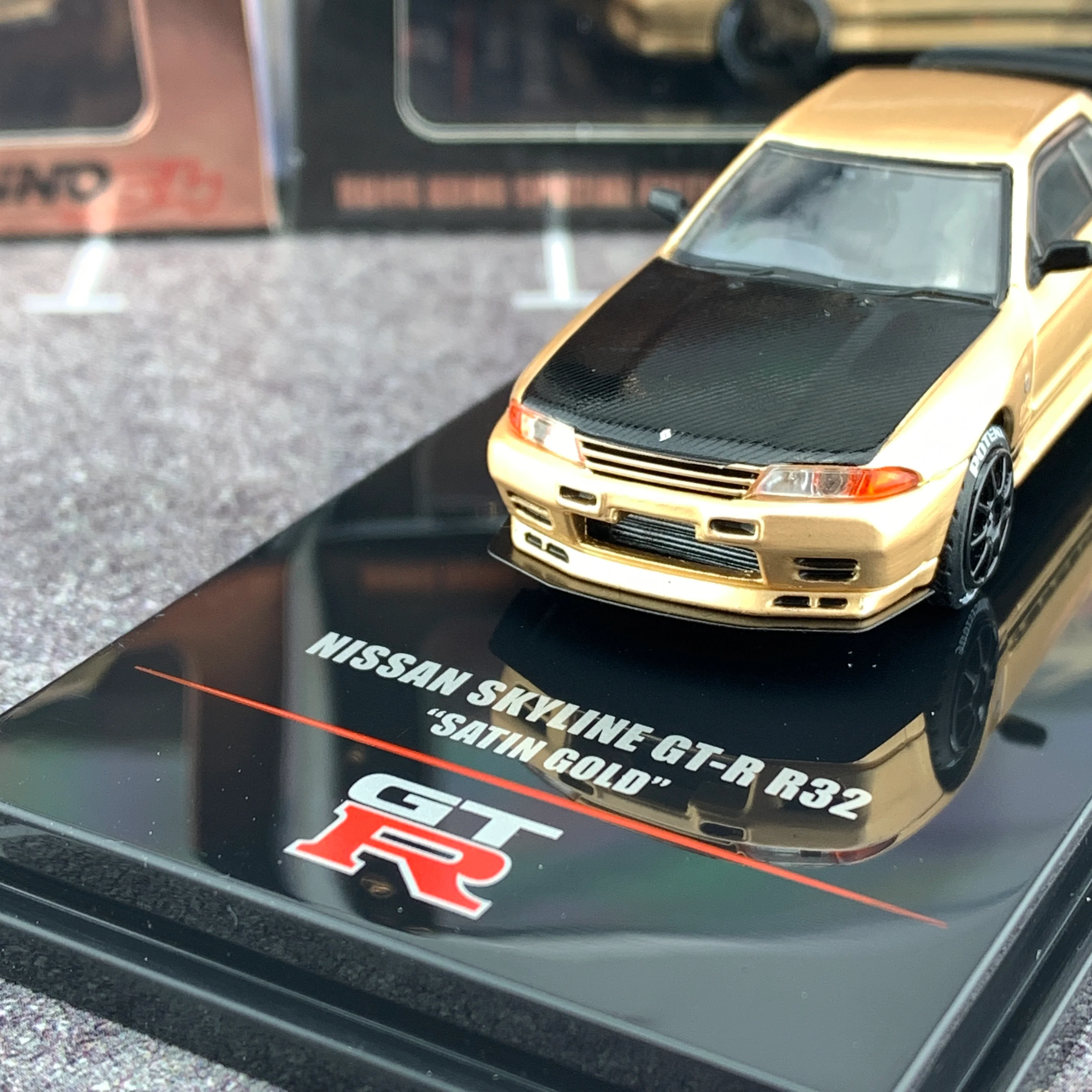 INNO64 1/64 NISSAN SKYLINE GTR R32 Satin Gold Hong Kong Special Edition IN64-R32-SGHS - Image 3