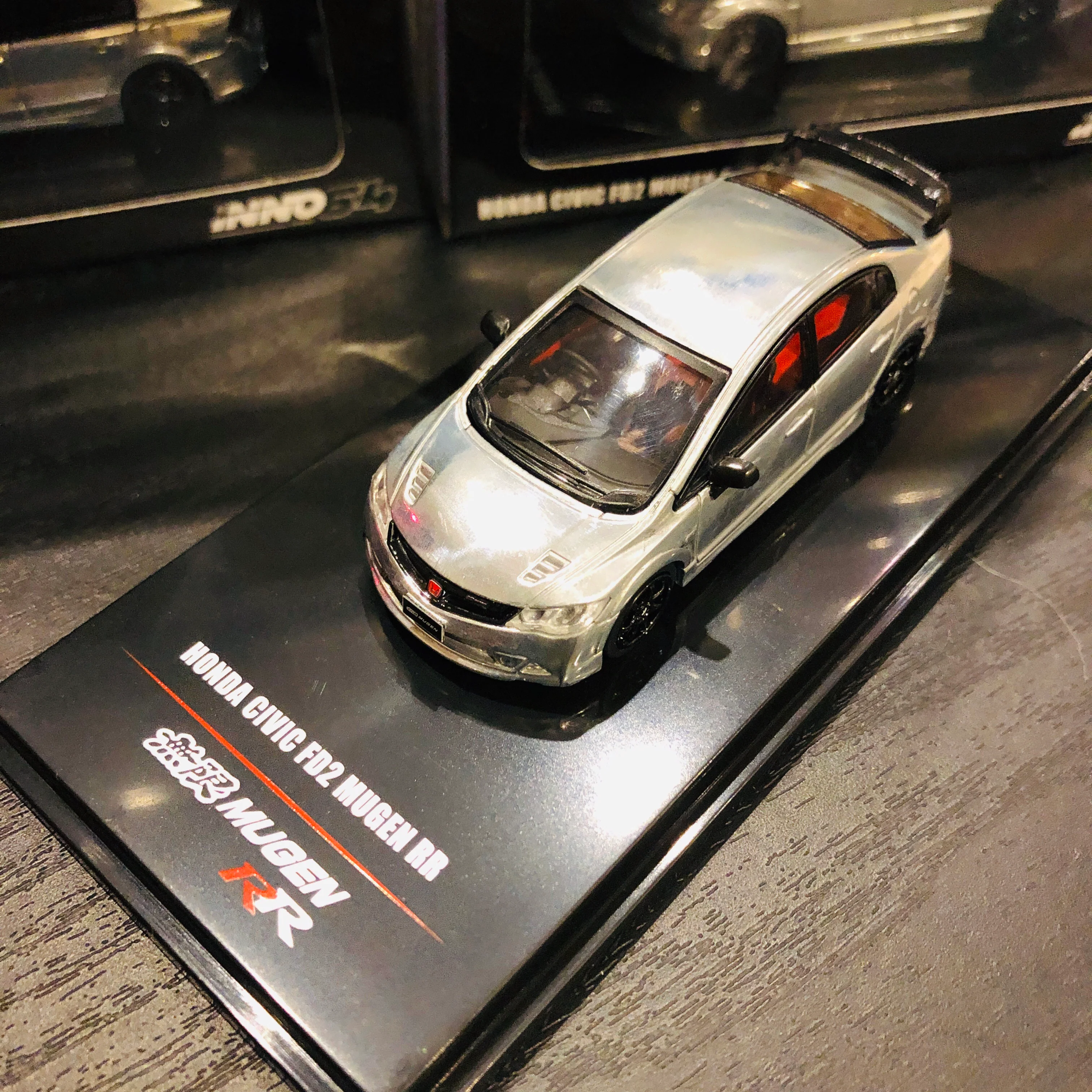 INNO64 HONDA CIVIC FD2 MUGEN RR RAW Collection Limited Edition - Image 4