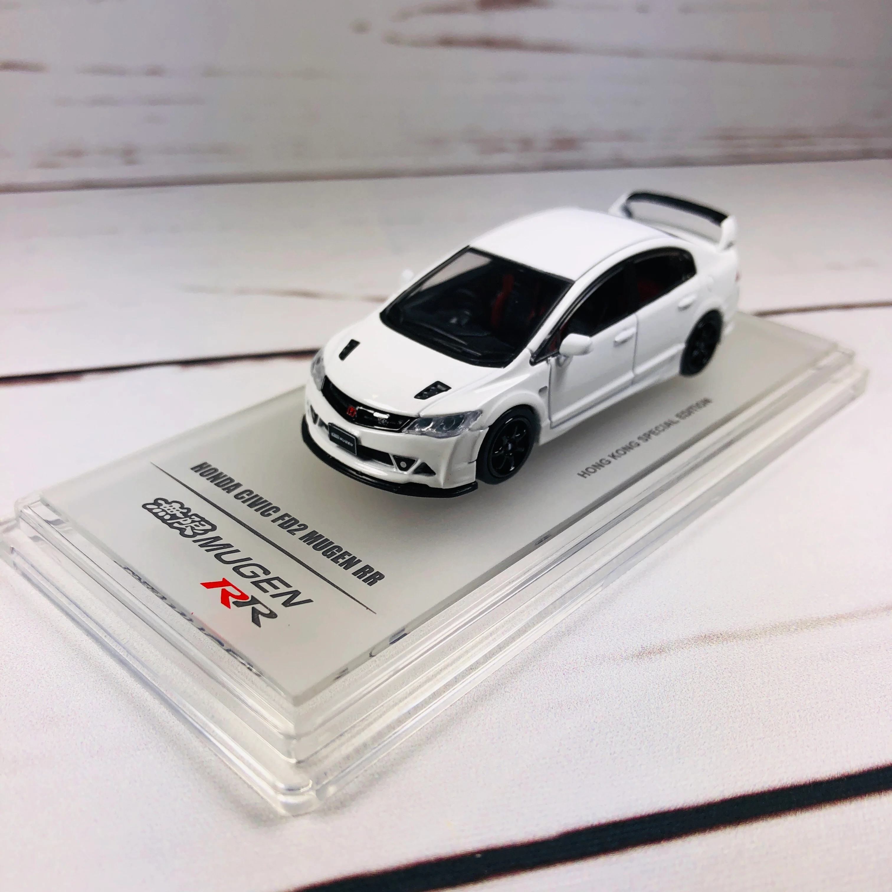 INNO64 HONDA CIVIC FD2 MUGEN RR WHITE Hong Kong Special Edition - Image 2