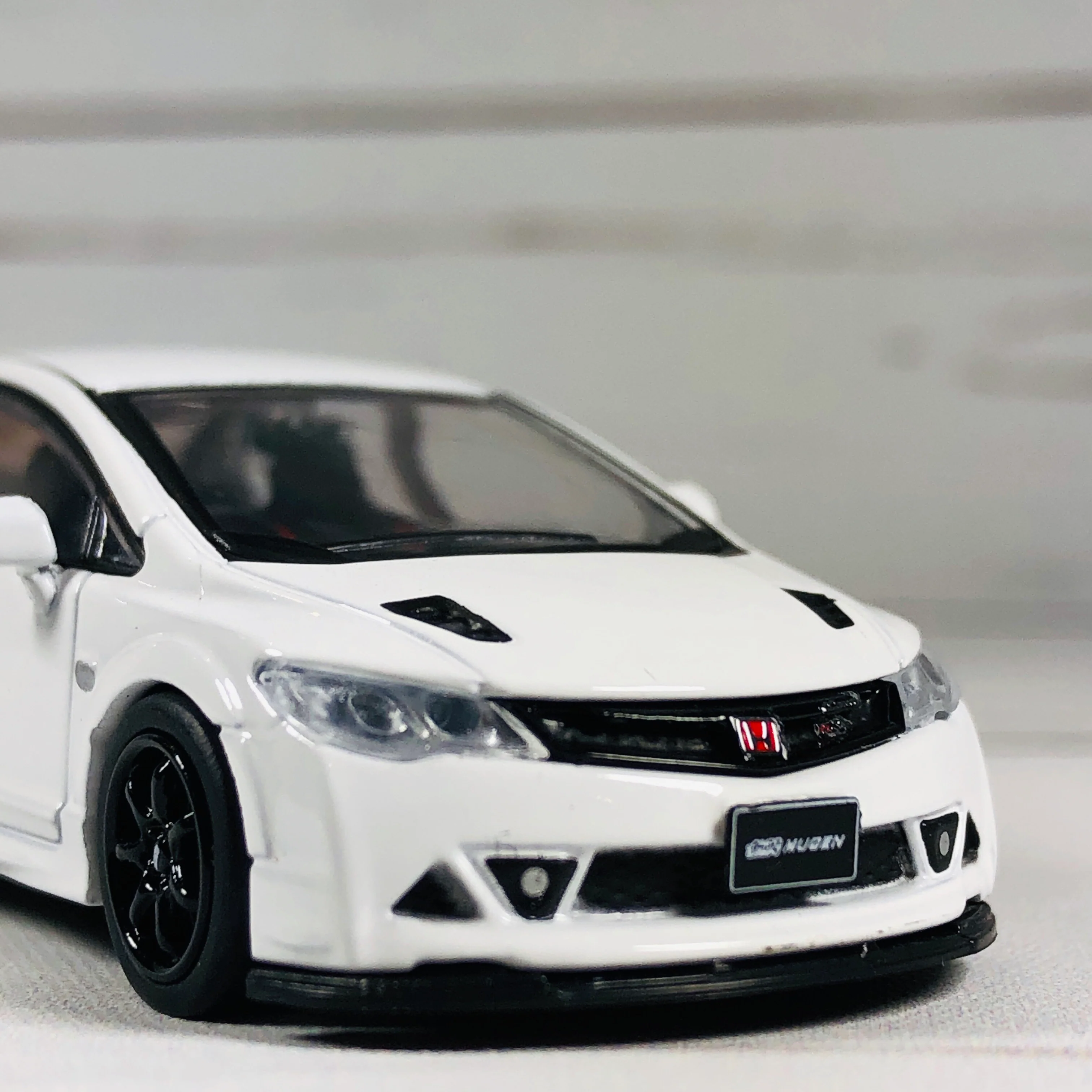INNO64 HONDA CIVIC FD2 MUGEN RR WHITE Hong Kong Special Edition - Image 5