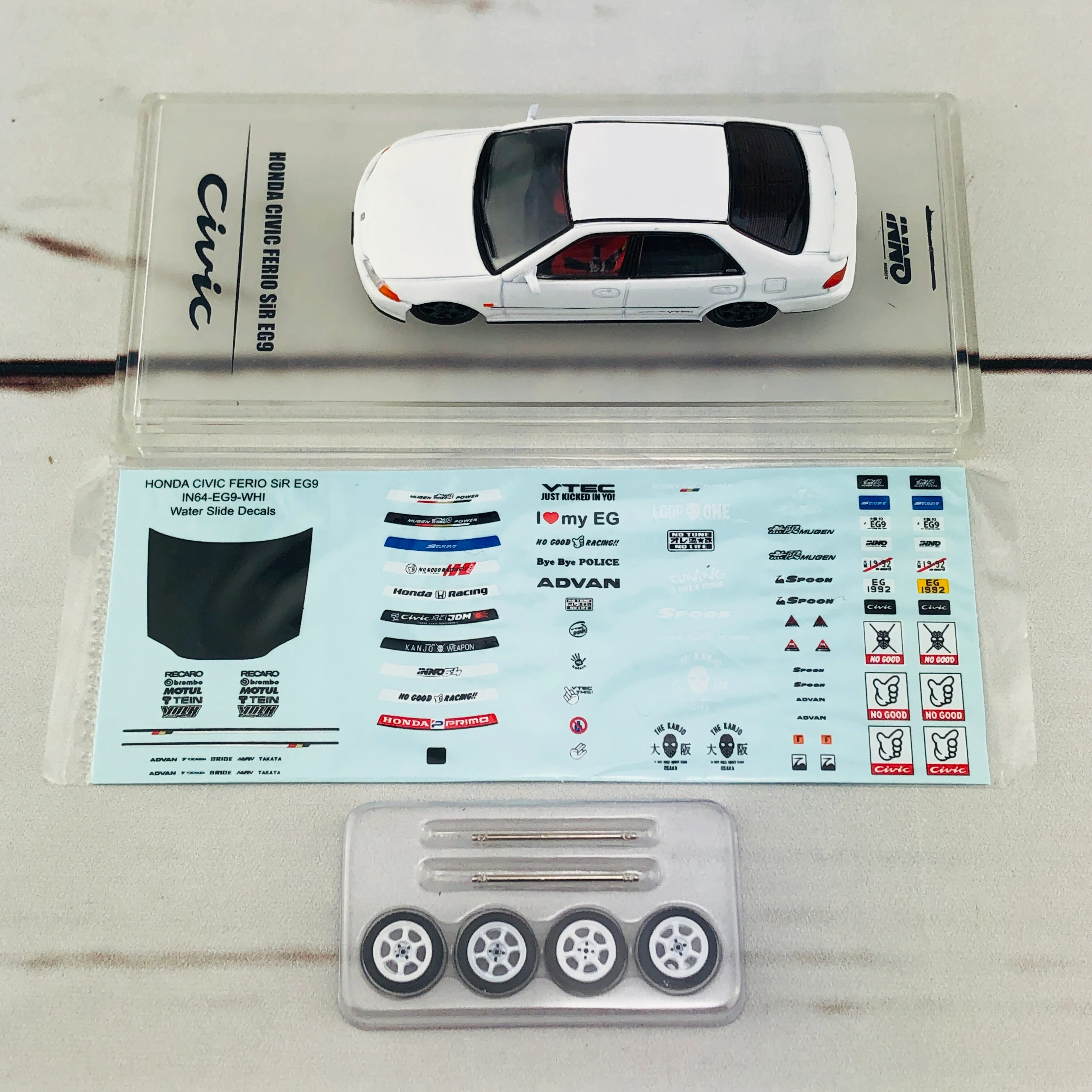 INNO64 HONDA CIVIC FERIO EG9 WHITE with Customizable Stickers and 1 set of wheel IN64-EG9-WHI - Image 12