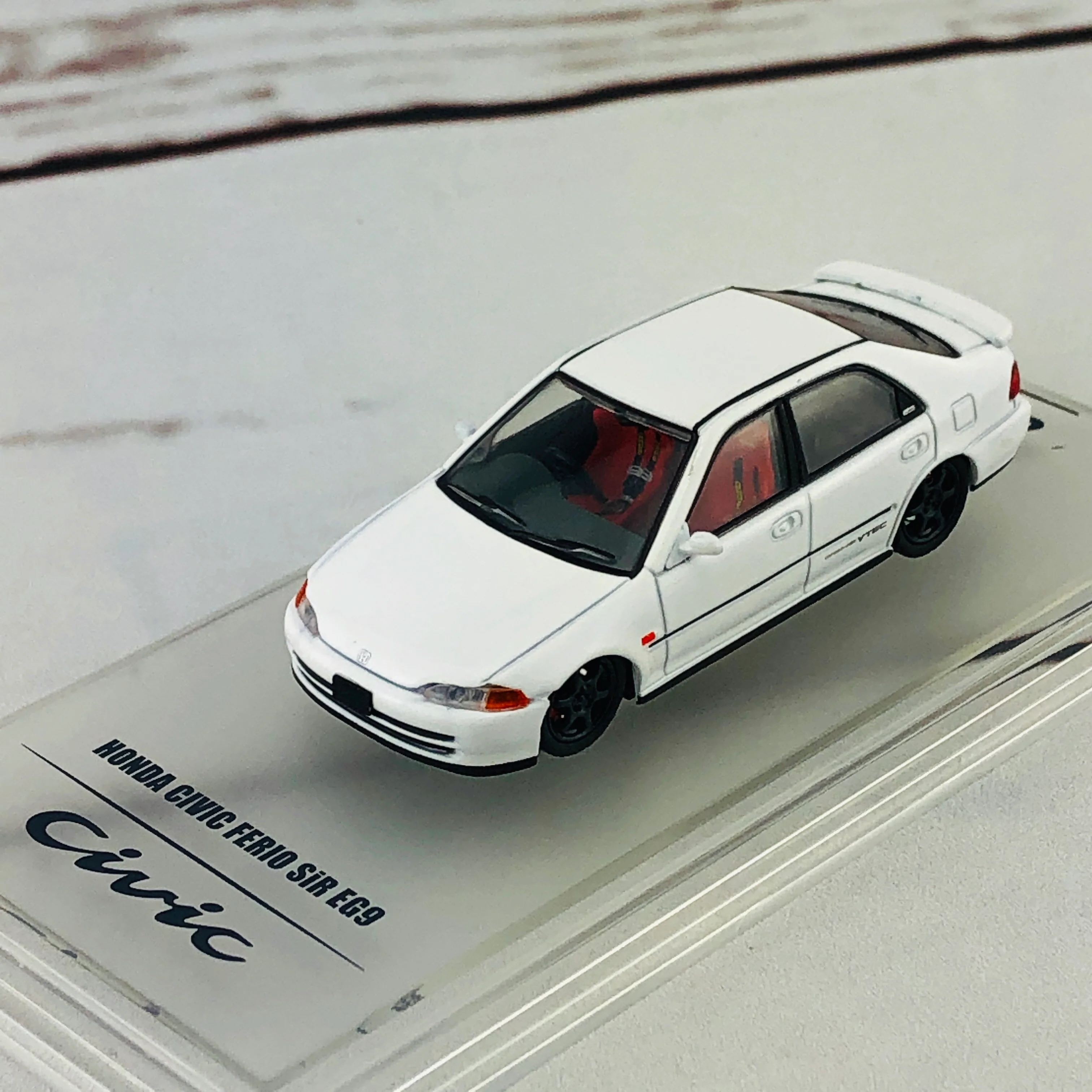 INNO64 HONDA CIVIC FERIO EG9 WHITE with Customizable Stickers and 1 set of wheel IN64-EG9-WHI - Image 5