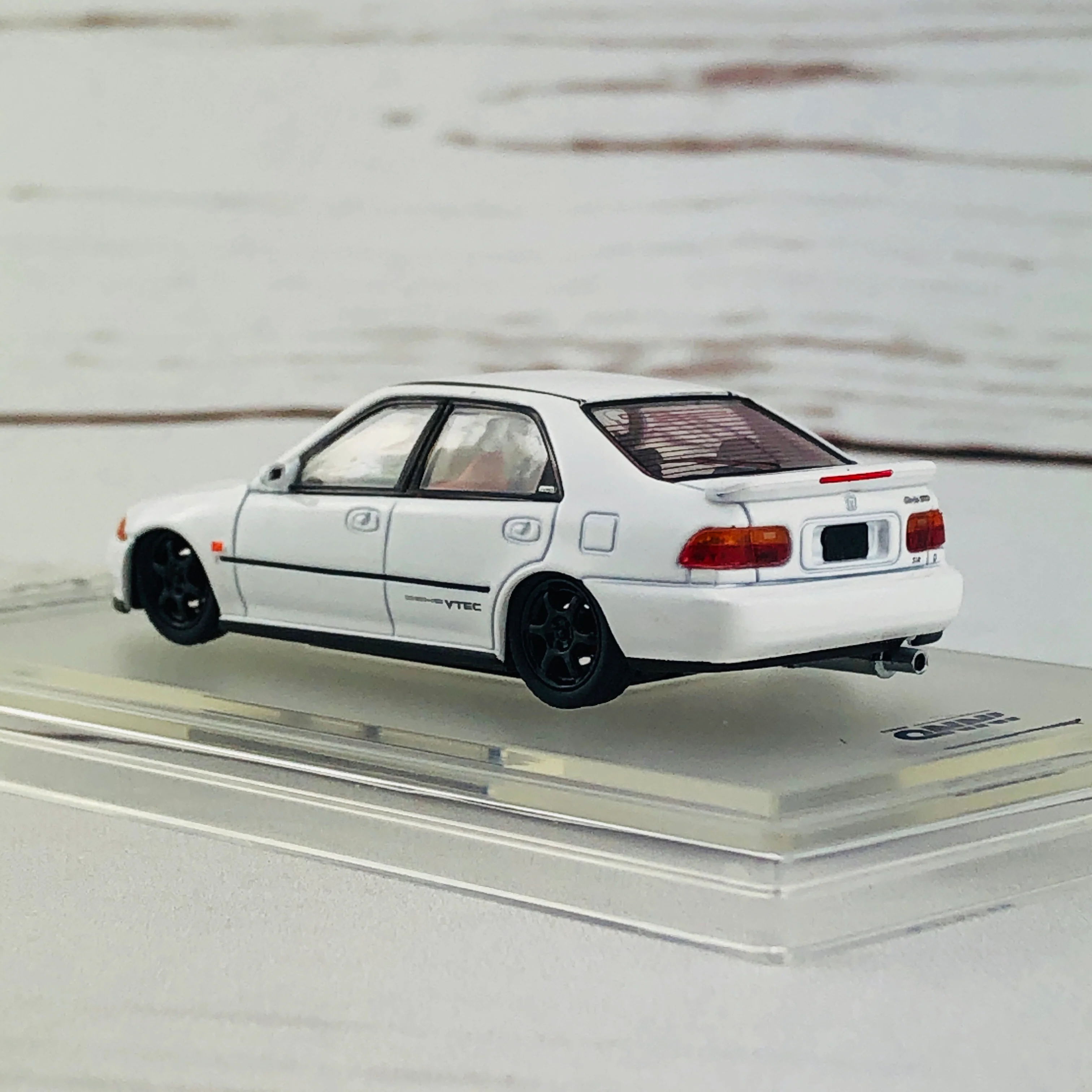 INNO64 HONDA CIVIC FERIO EG9 WHITE with Customizable Stickers and 1 set of wheel IN64-EG9-WHI - Image 6
