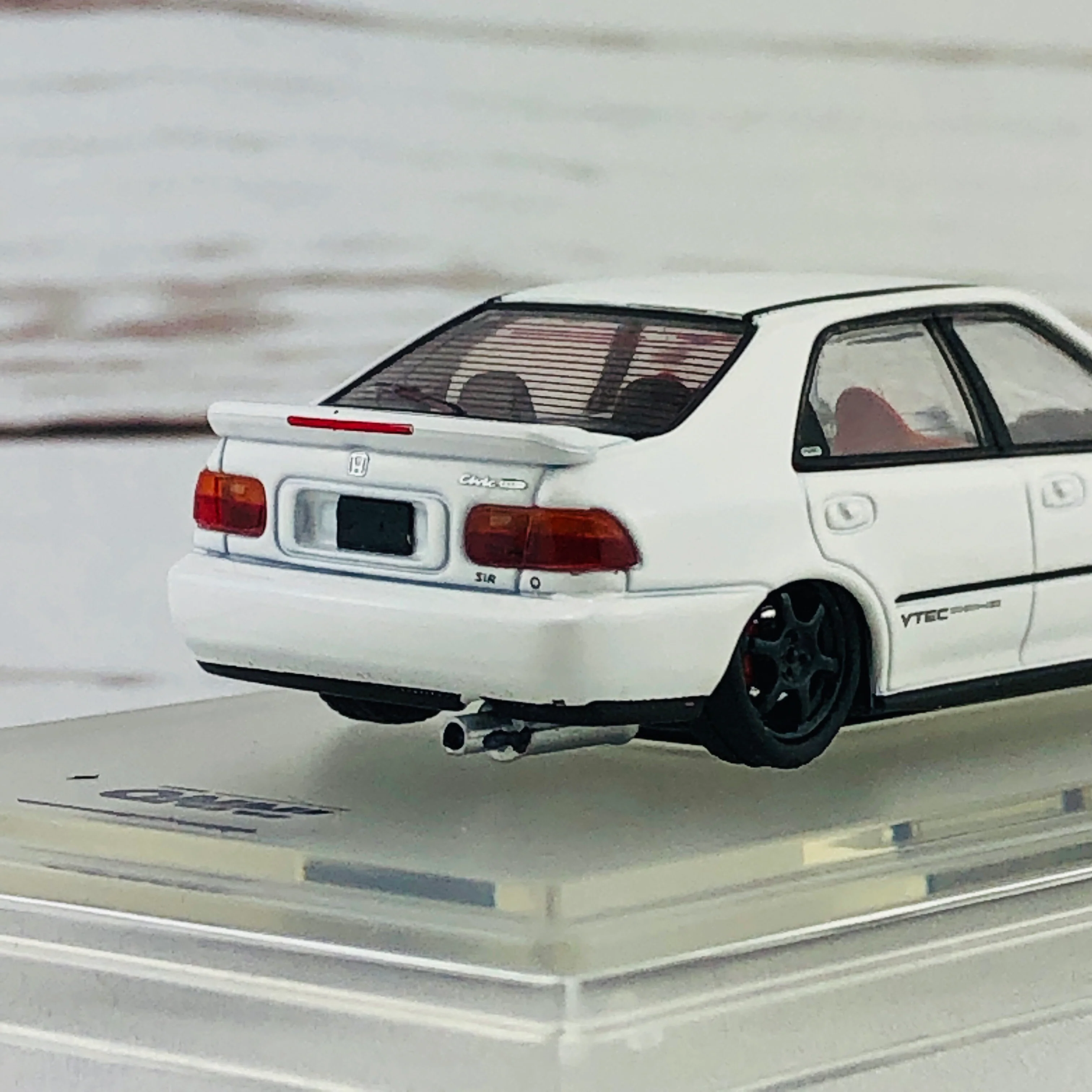 INNO64 HONDA CIVIC FERIO EG9 WHITE with Customizable Stickers and 1 set of wheel IN64-EG9-WHI - Image 8