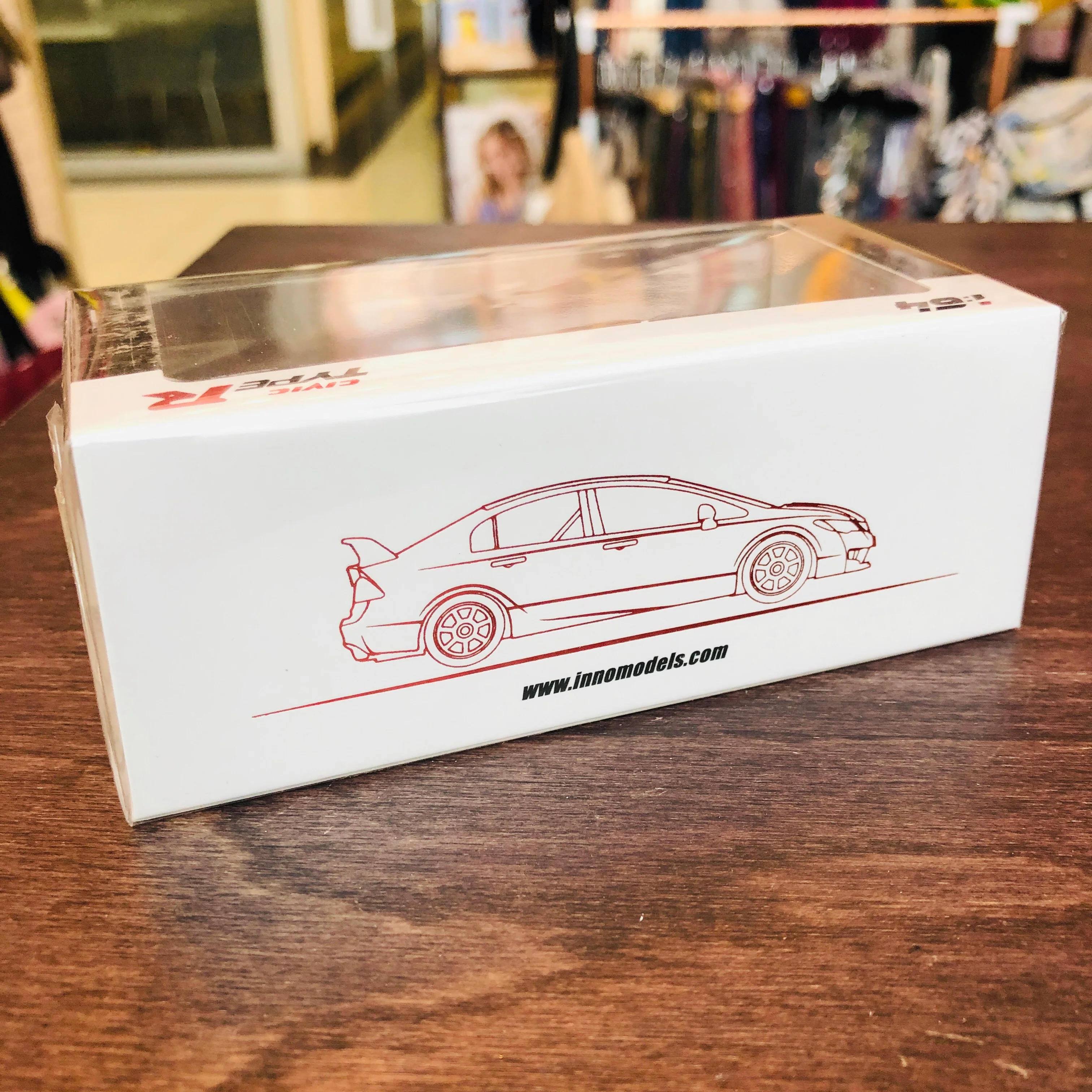 INNO64 HONDA CIVIC TYPE-R FD2 WHITE 2007 IN64-FD2-WH - Image 3