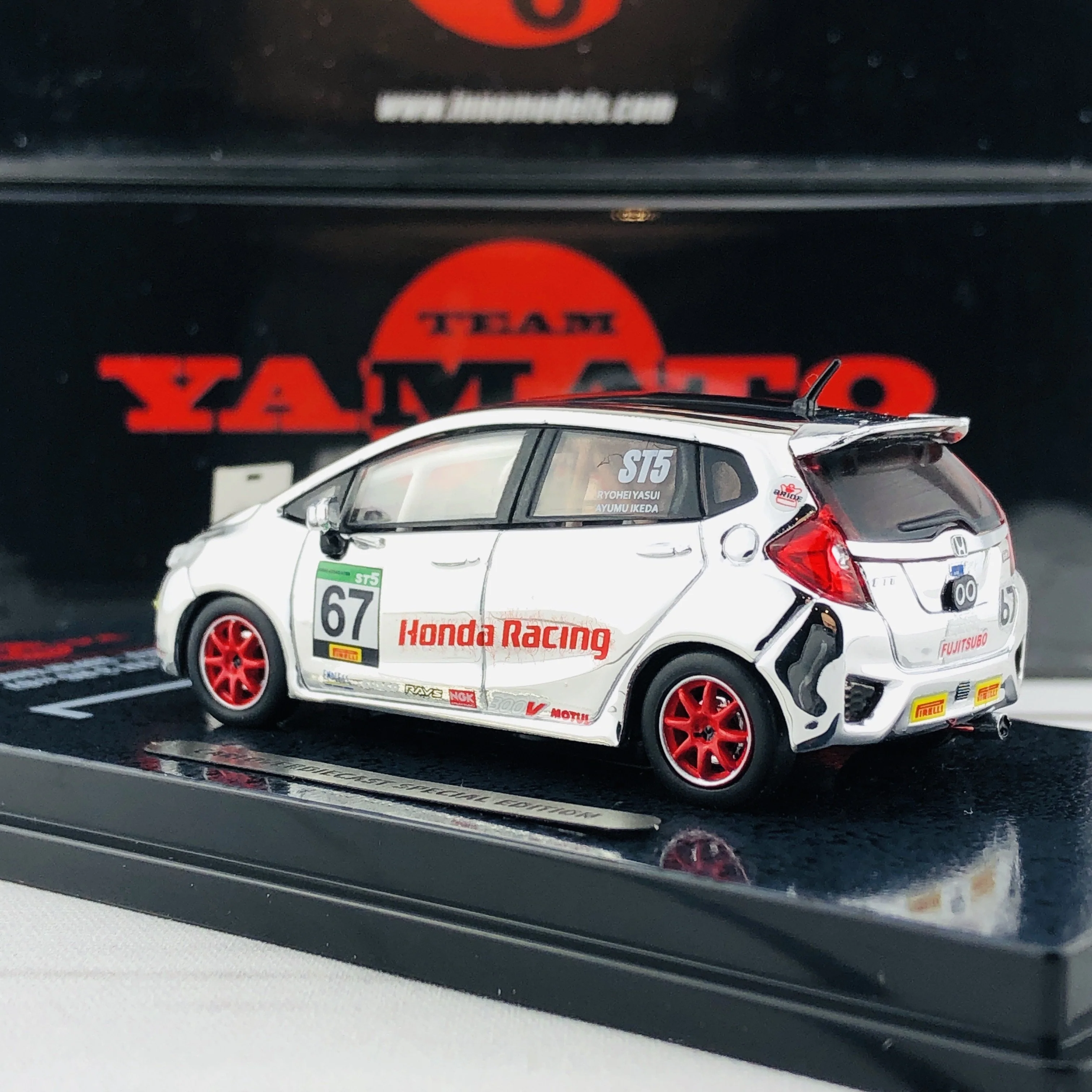 INNO64 HONDA FIT 3 RS #67 Team Yamato - Super Taikyu 2018 CARLOVERDIECAST Special Edition IN64-GK5-YA67 - Image 5