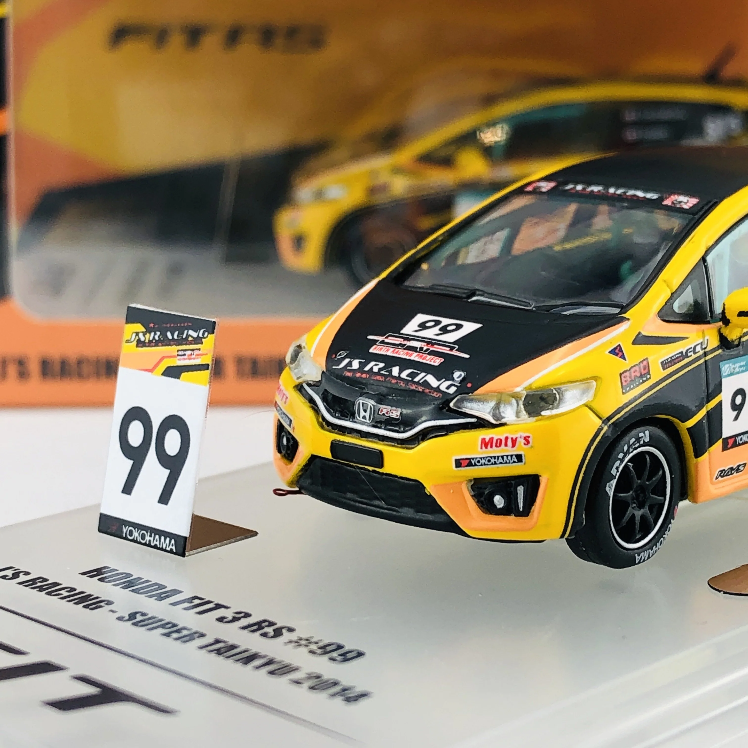 INNO64 HONDA FIT 3 RS #99 J'S Racing - Super Taikyu 2014 CARLOVERDIECAST Special Edition IN64-GK5-JS99 - Image 3