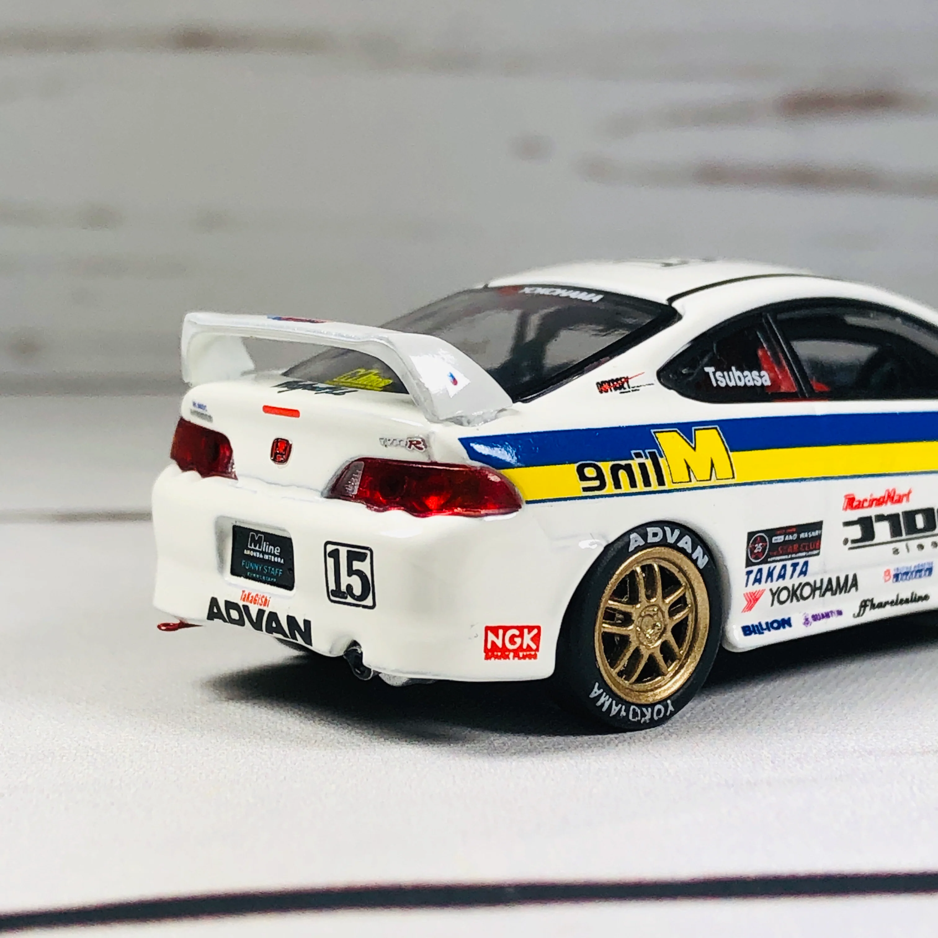 INNO64 HONDA INTEGRA Type-R DC5 #15 “M LINE” VERNO Japan One Make Race 2002 - Image 9