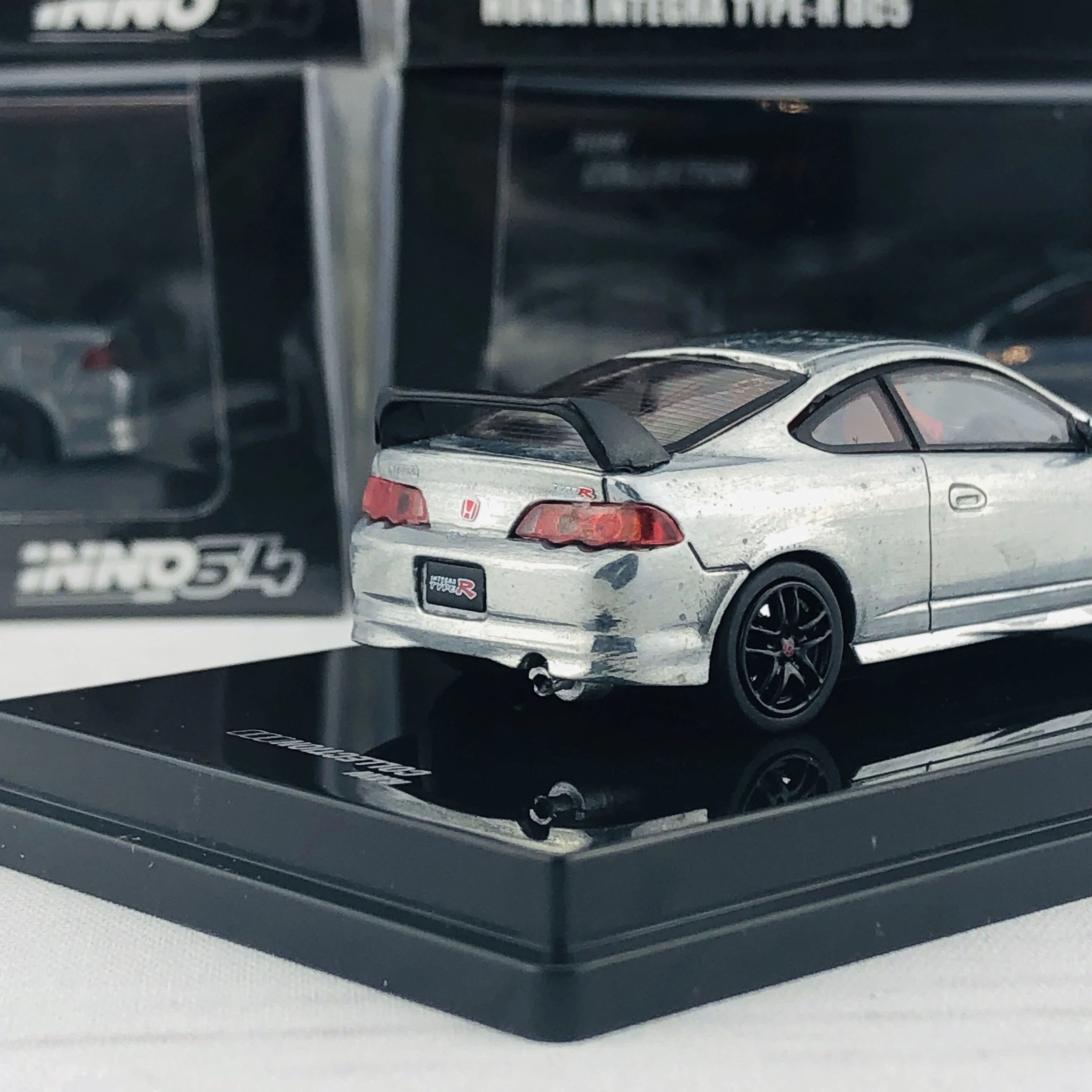 INNO64 HONDA Integra Type-R DC5 RAW Collection Limited Edition IN64-RAW-DC5 - Image 5