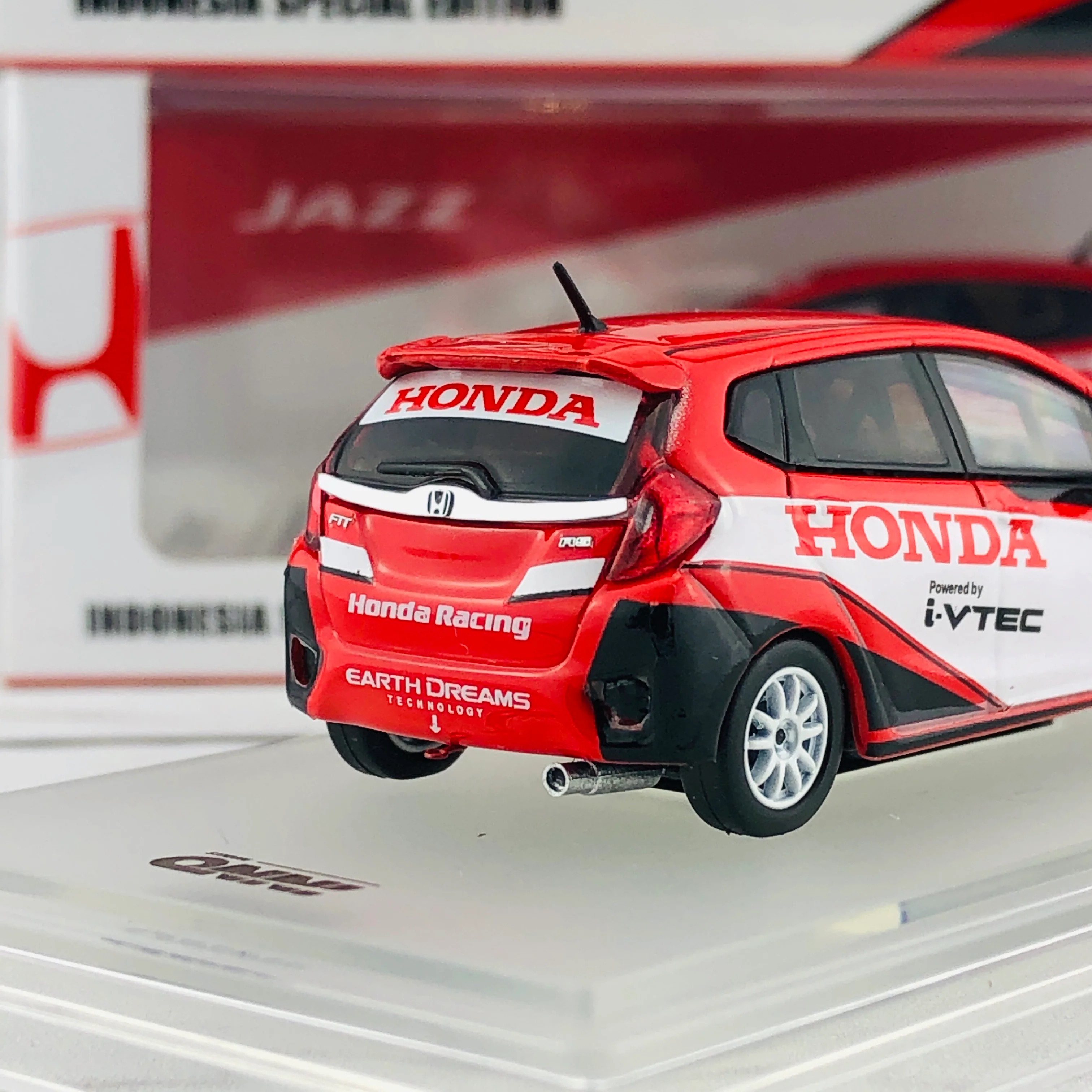 INNO64 HONDA Jazz GK5 Team Honda Racing Indonesia INDONESIA TOURING CAR CHAMPIONSHIP 2015 IN64-GK5-THRI - Image 6