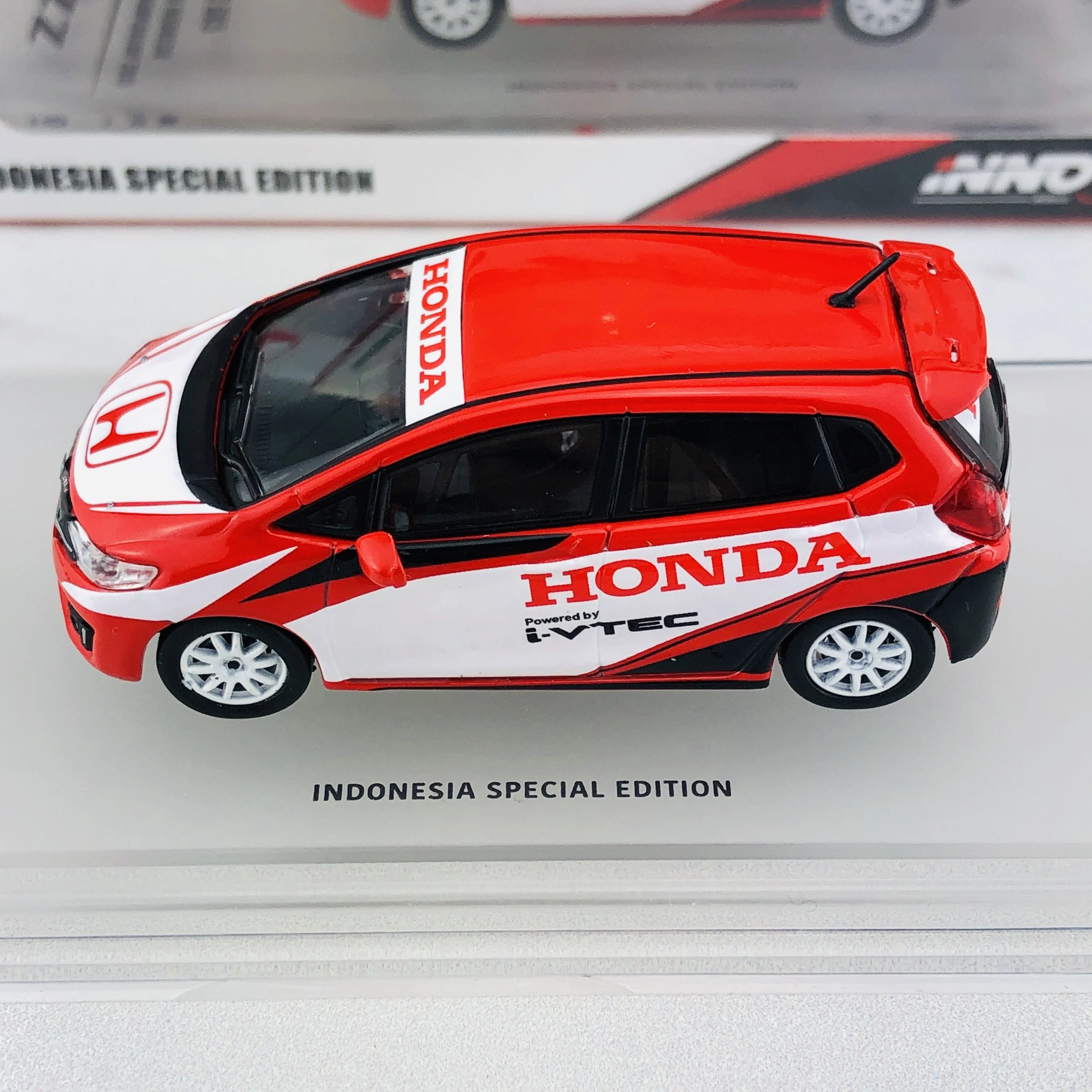 INNO64 HONDA Jazz GK5 Team Honda Racing Indonesia INDONESIA TOURING CAR CHAMPIONSHIP 2015 IN64-GK5-THRI - Image 8