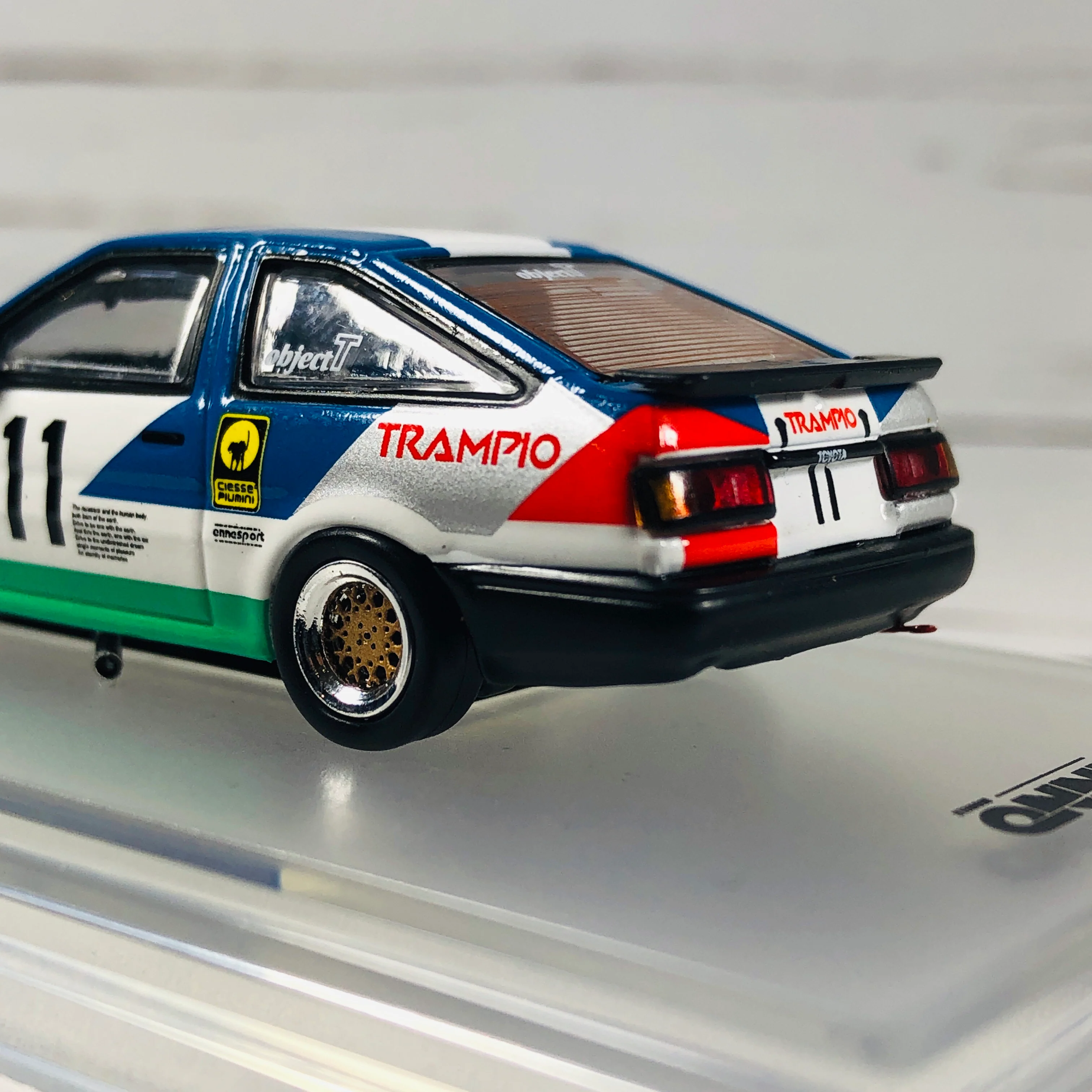 INNO64 TOYOTA COROLLA AE86 LEVIN #11 "TRAMPIO" JTCC 1985 IN64-AE86-11TR85 - Image 6