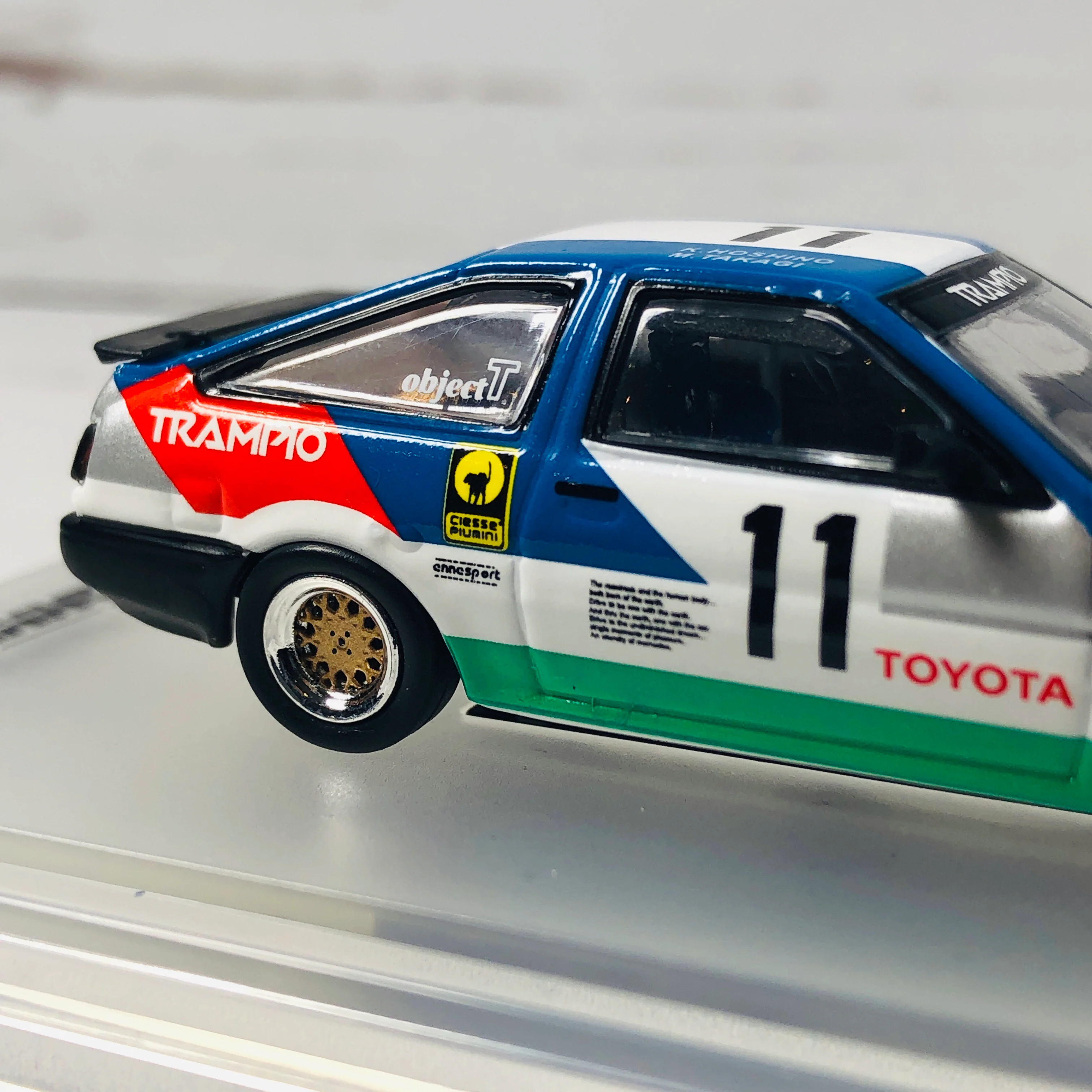 INNO64 TOYOTA COROLLA AE86 LEVIN #11 "TRAMPIO" JTCC 1985 IN64-AE86-11TR85 - Image 7