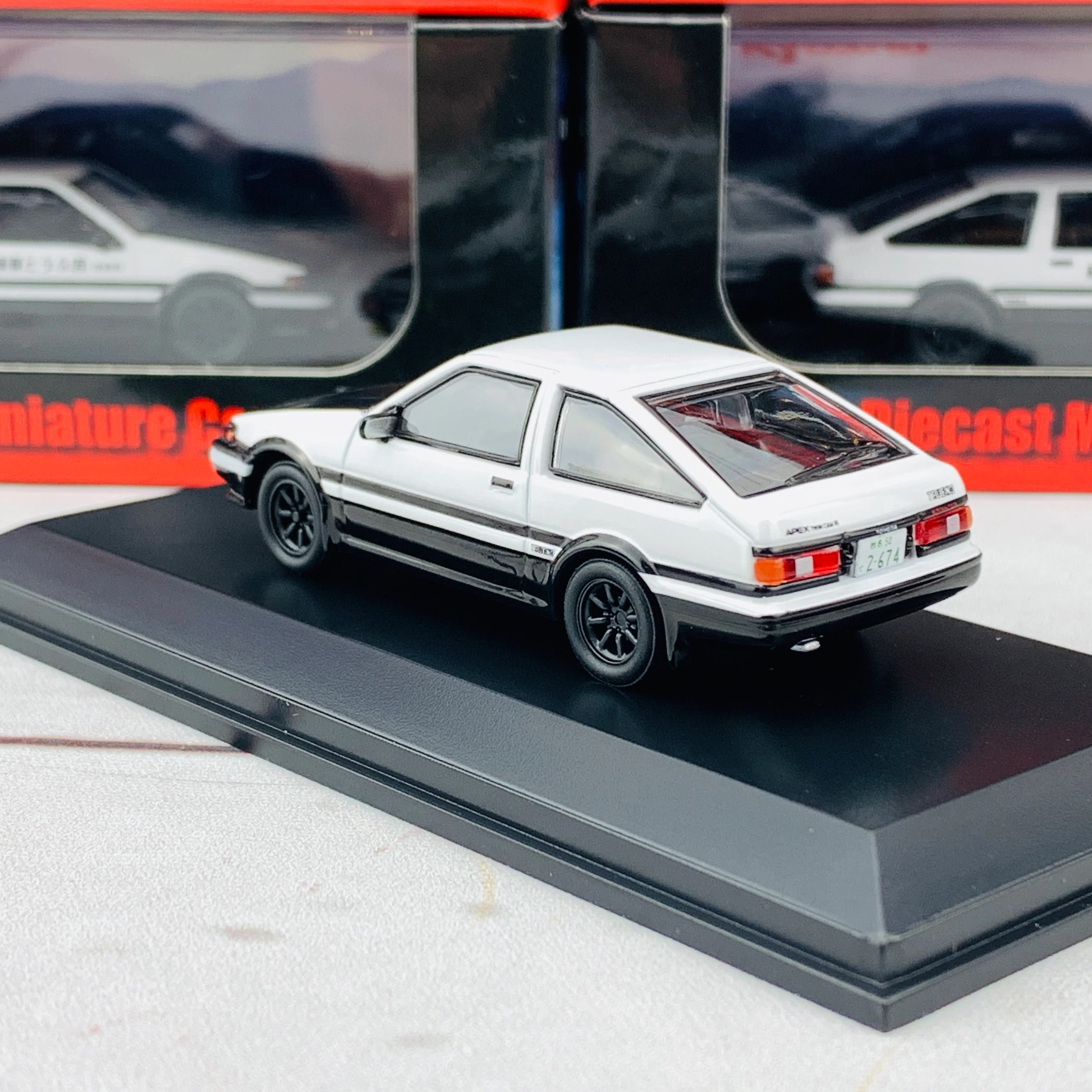 KYOSHO 1/64 Toyota Sprinter Trueno AE86 Initial D Movie Version K07057A5 - Image 4