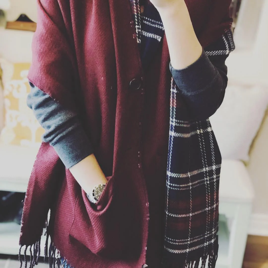 Lune Jumelle Checker Pocket Poncho Stole Wine LM726610-41 - Image 3