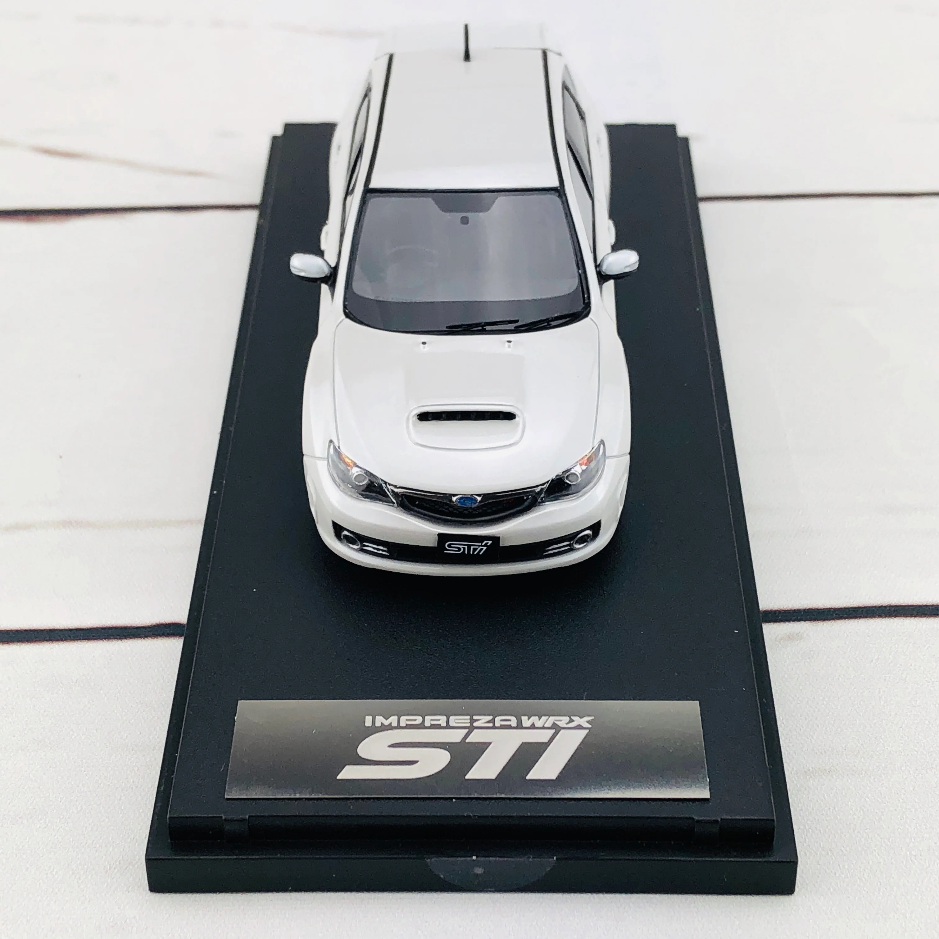 Mark43 1/43 SUBARU Impreza WRX STI (GRB) Satin White Pearl PM4370W - Image 4