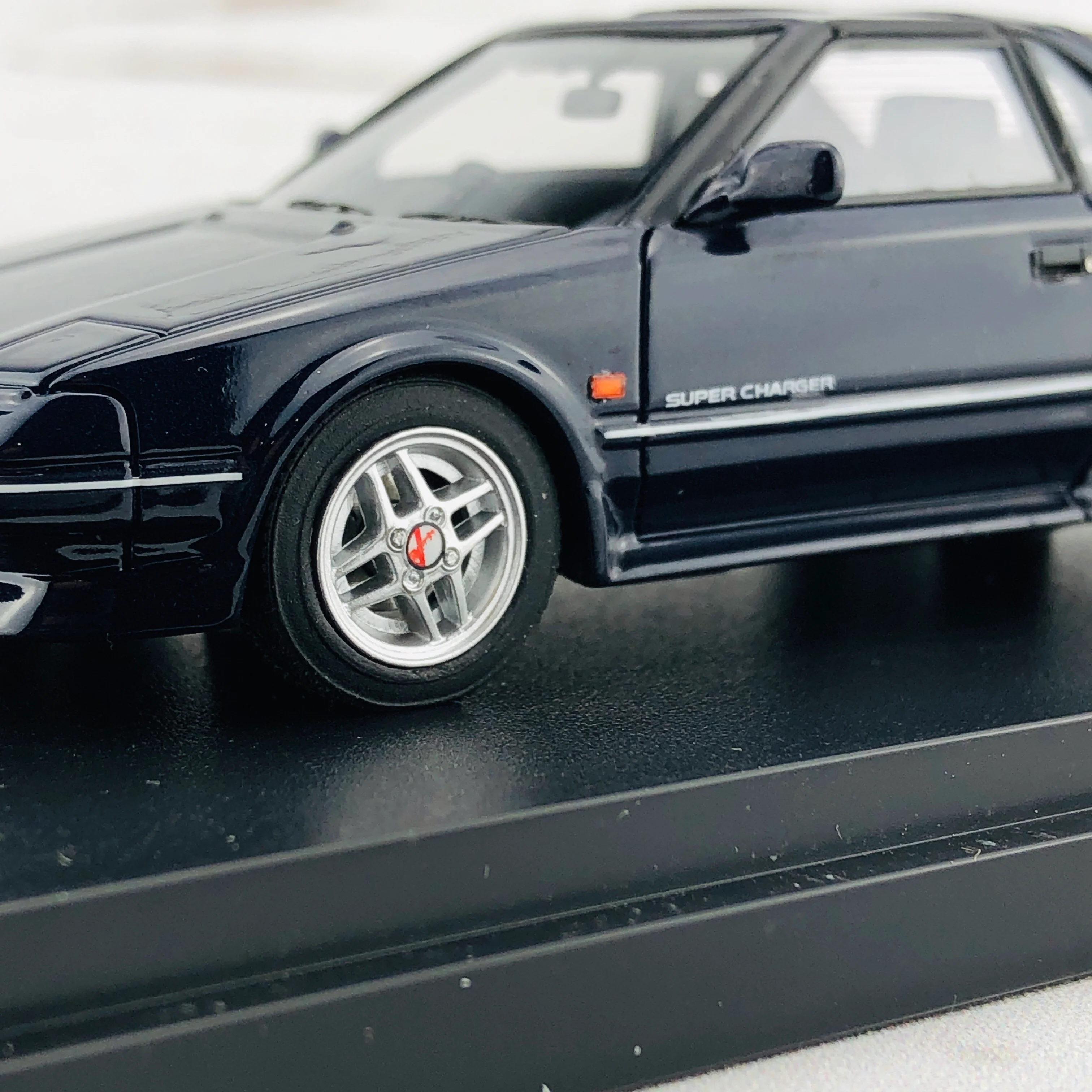 Mark43 1/43 Toyota MR 2 G-Limited Super Charger T Bar Roof (AW11) TOM'S NEW SPORT Blue Mica PM4377SBL - Image 4