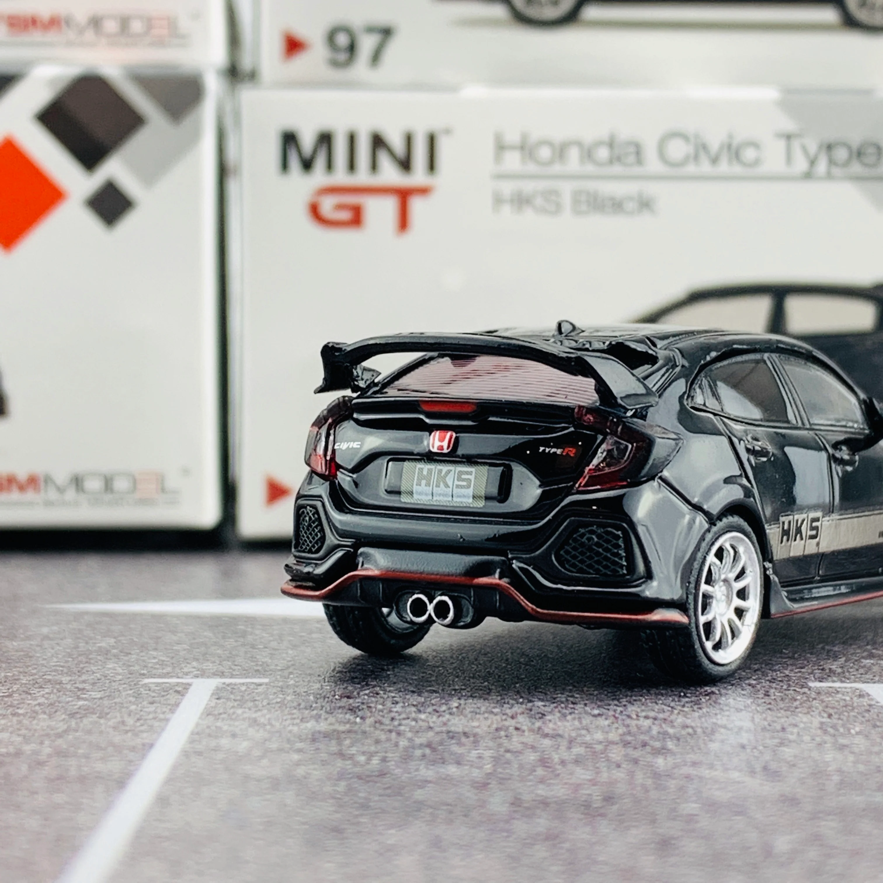 MINI GT 1/64 Honda Civic Type R (FK8) HKS Black (RHD) MGT00097-R - Image 5