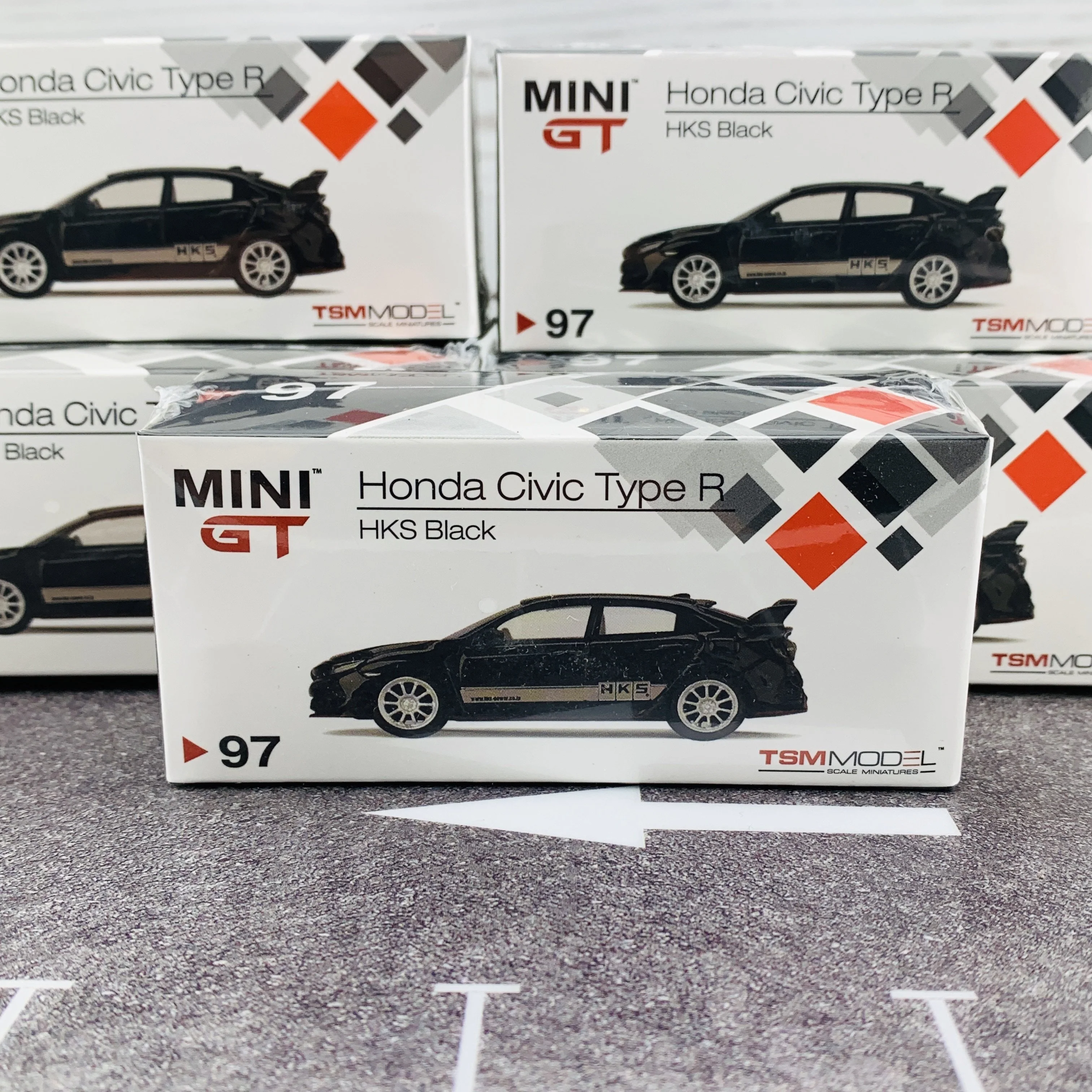 MINI GT 1/64 Honda Civic Type R (FK8) HKS Black (RHD) MGT00097-R - Image 7