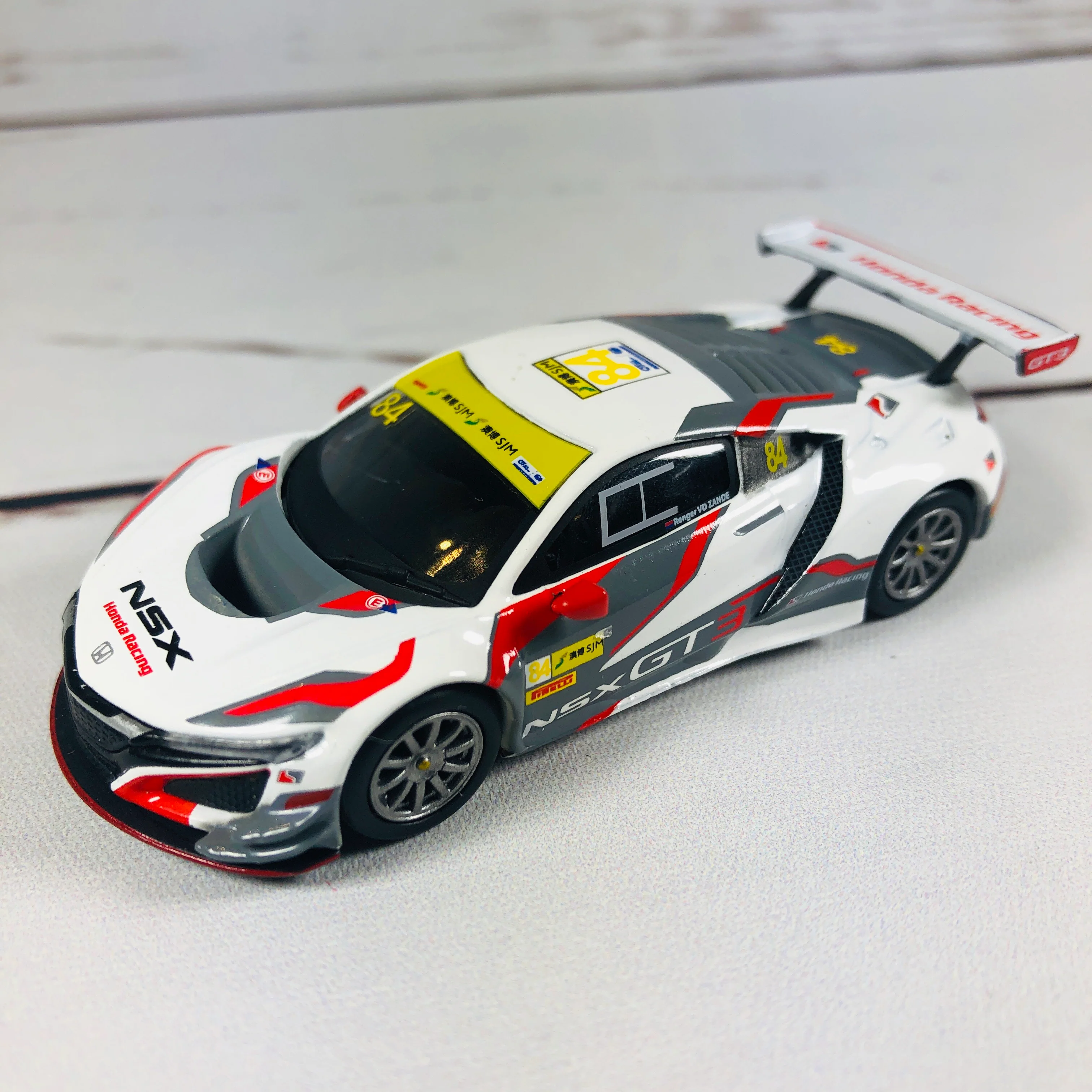 MINI GT 1/64 Honda NSX GT3 2017 Macau GP Honda Racing #84 Hong Kong Exclusive MGT00016 - Image 3