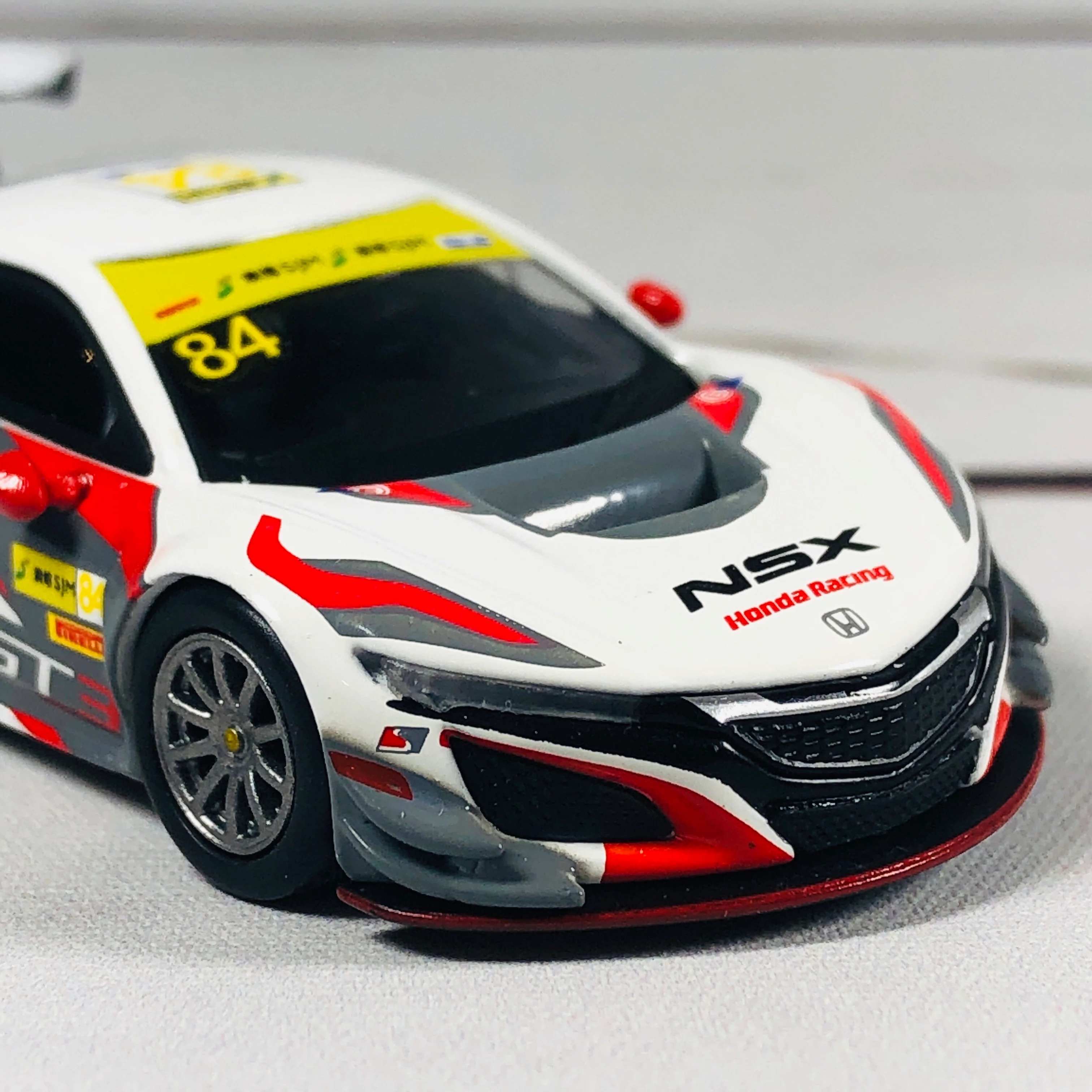 MINI GT 1/64 Honda NSX GT3 2017 Macau GP Honda Racing #84 Hong Kong Exclusive MGT00016 - Image 5