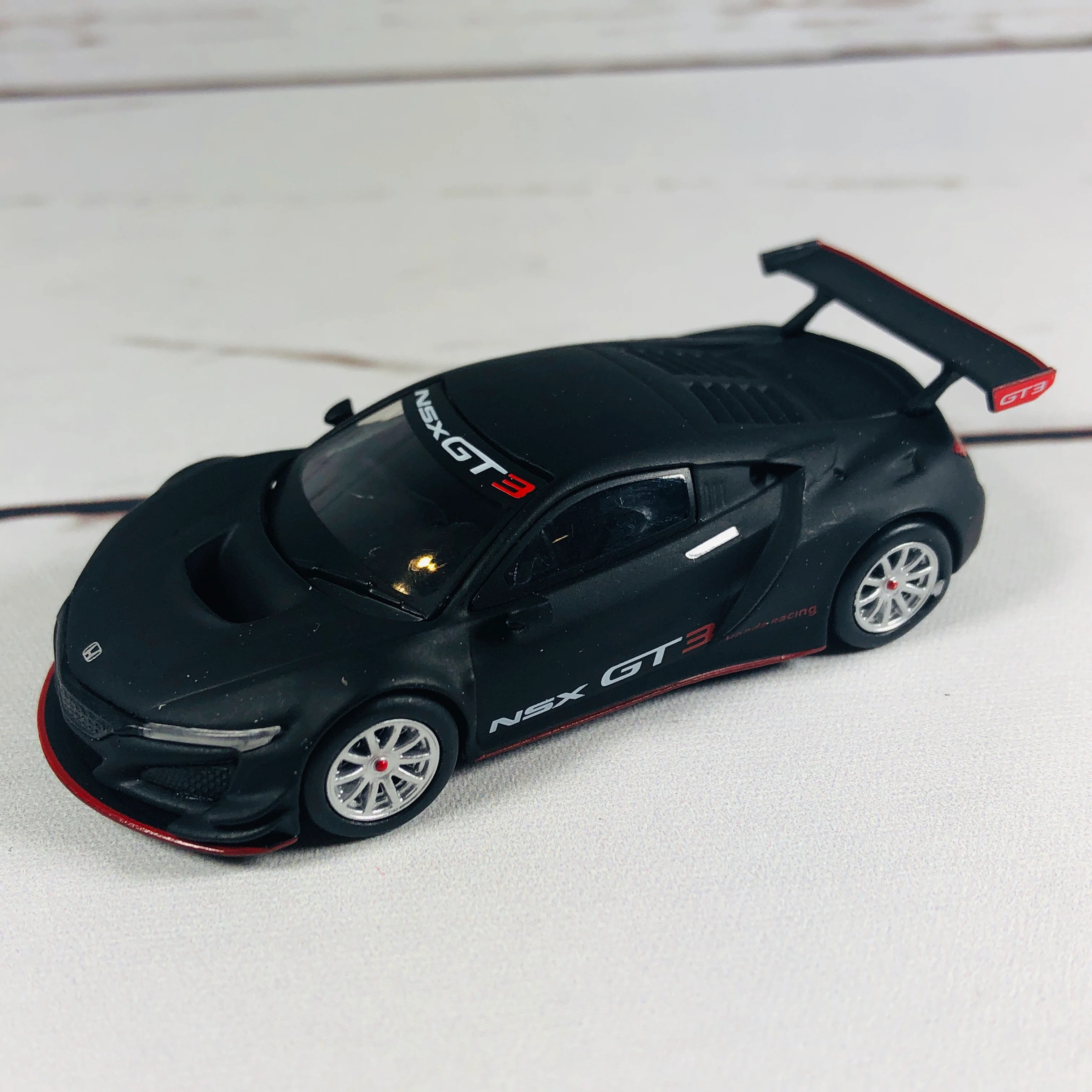 MINI GT 1/64 Honda NSX GT3 Presentation - Image 4