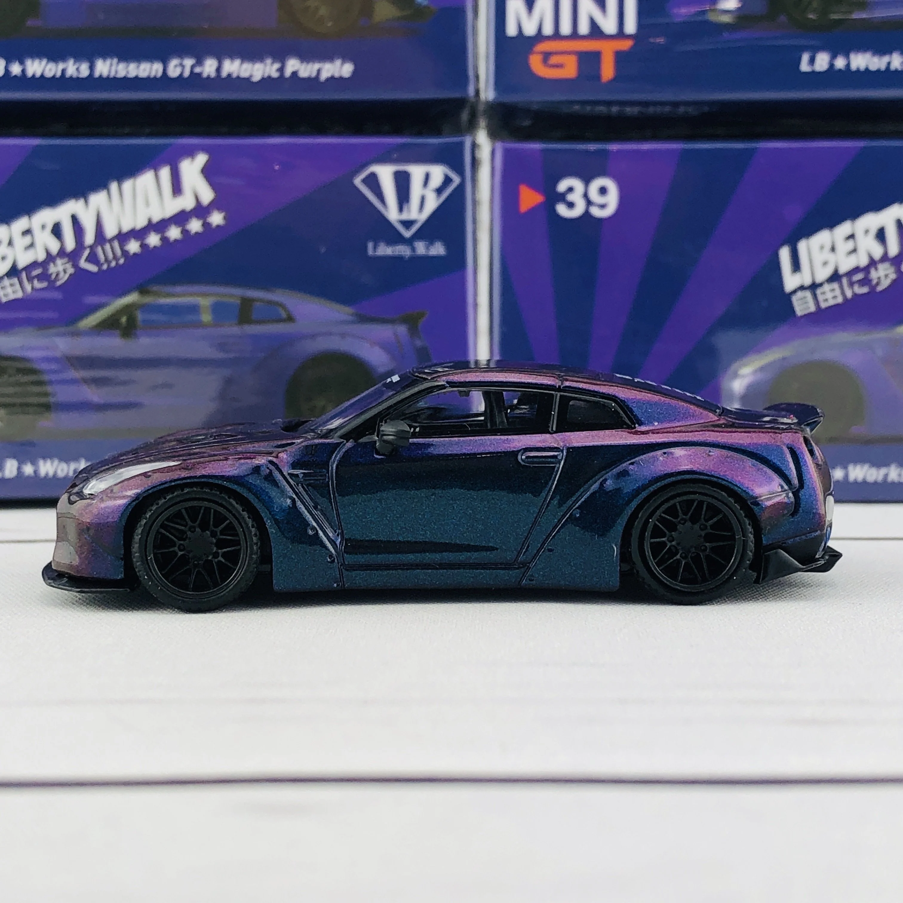 MINI GT 1/64 LIBERTYWALK LB★WORKS Nissan GTR (R35) Type 1, Rear Wing ver 2 Magic Purple Japan Exclusive MGT00039-R - Image 2