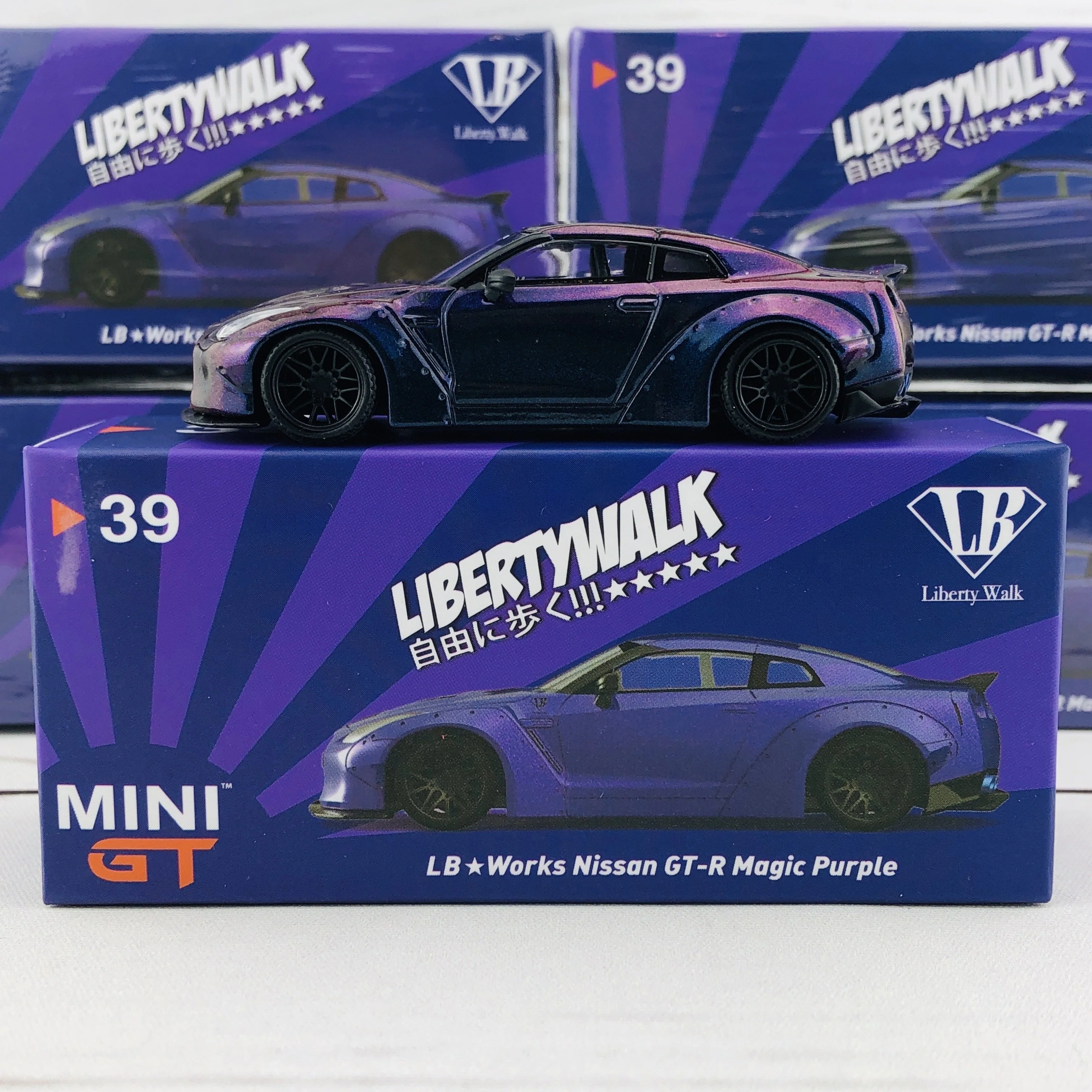 MINI GT 1/64 LIBERTYWALK LB★WORKS Nissan GTR (R35) Type 1, Rear Wing ver 2 Magic Purple Japan Exclusive MGT00039-R - Image 7