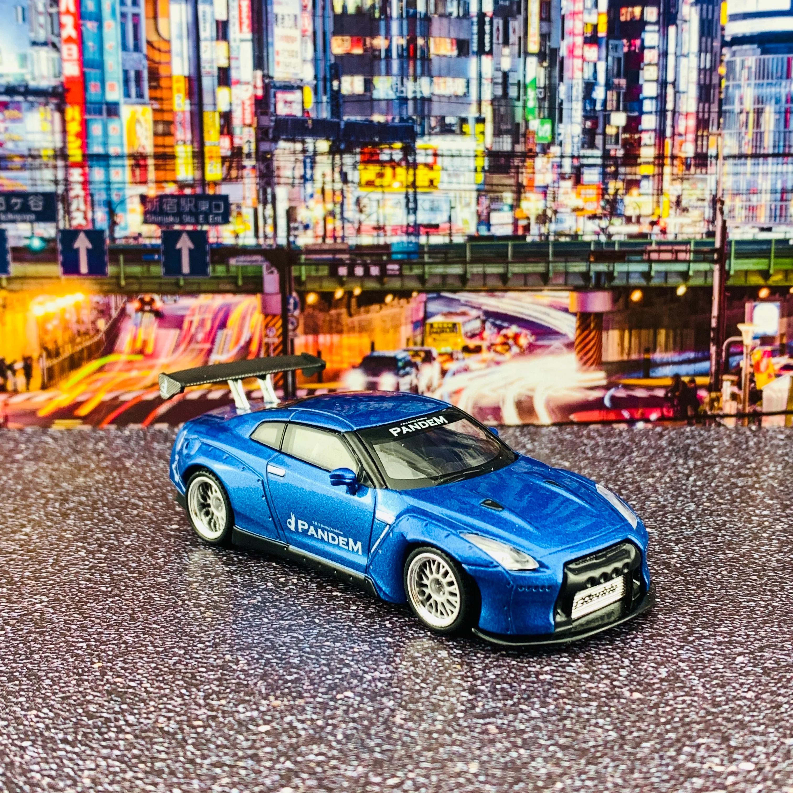 MINI GT 1/64 Pandem Nissan GTR R35 GT Wing Metallic Blue Japan Exclusive RHD MGT00096-R - Image 4