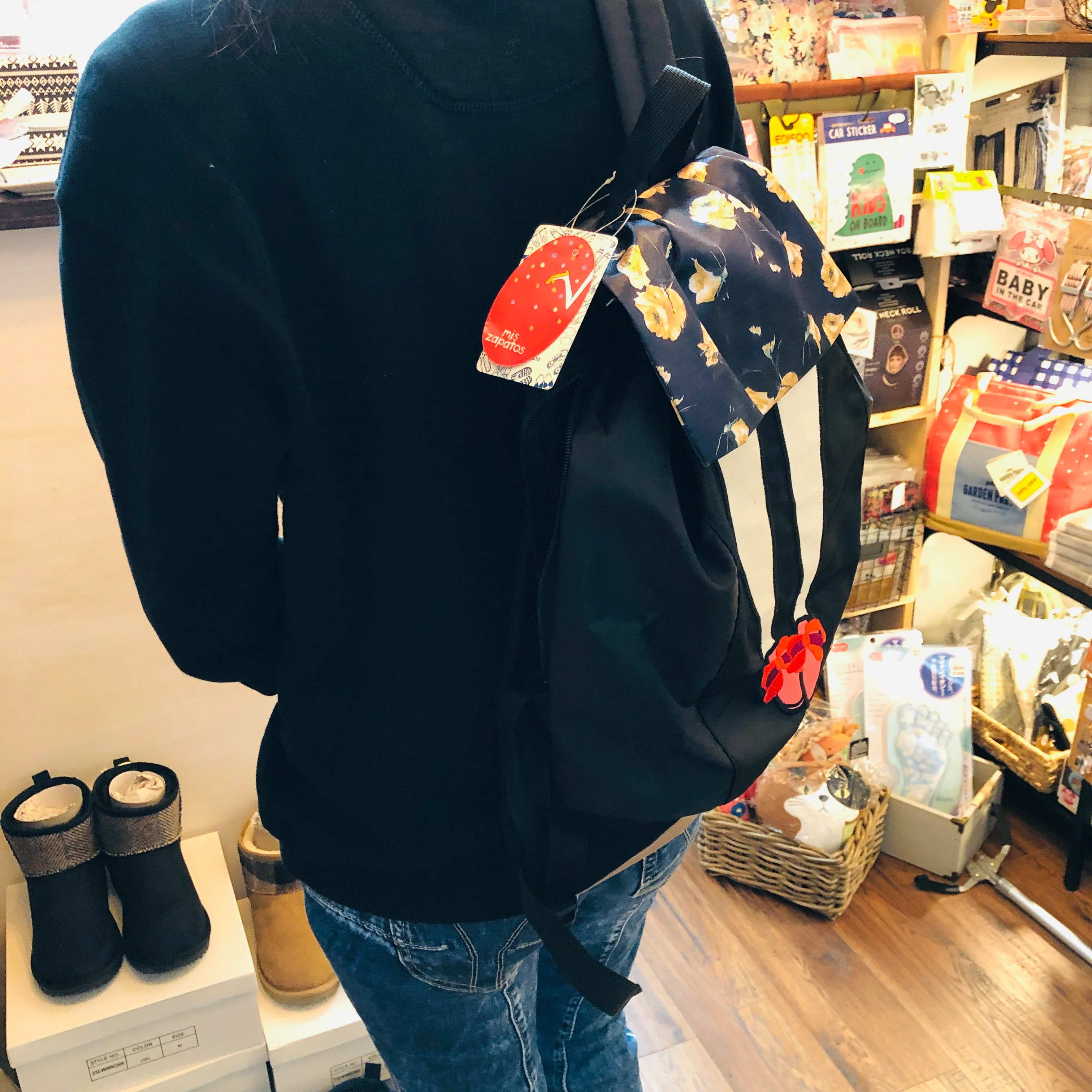 mis zapatos Floral Skirt Nylon Backpack - Black - Image 5