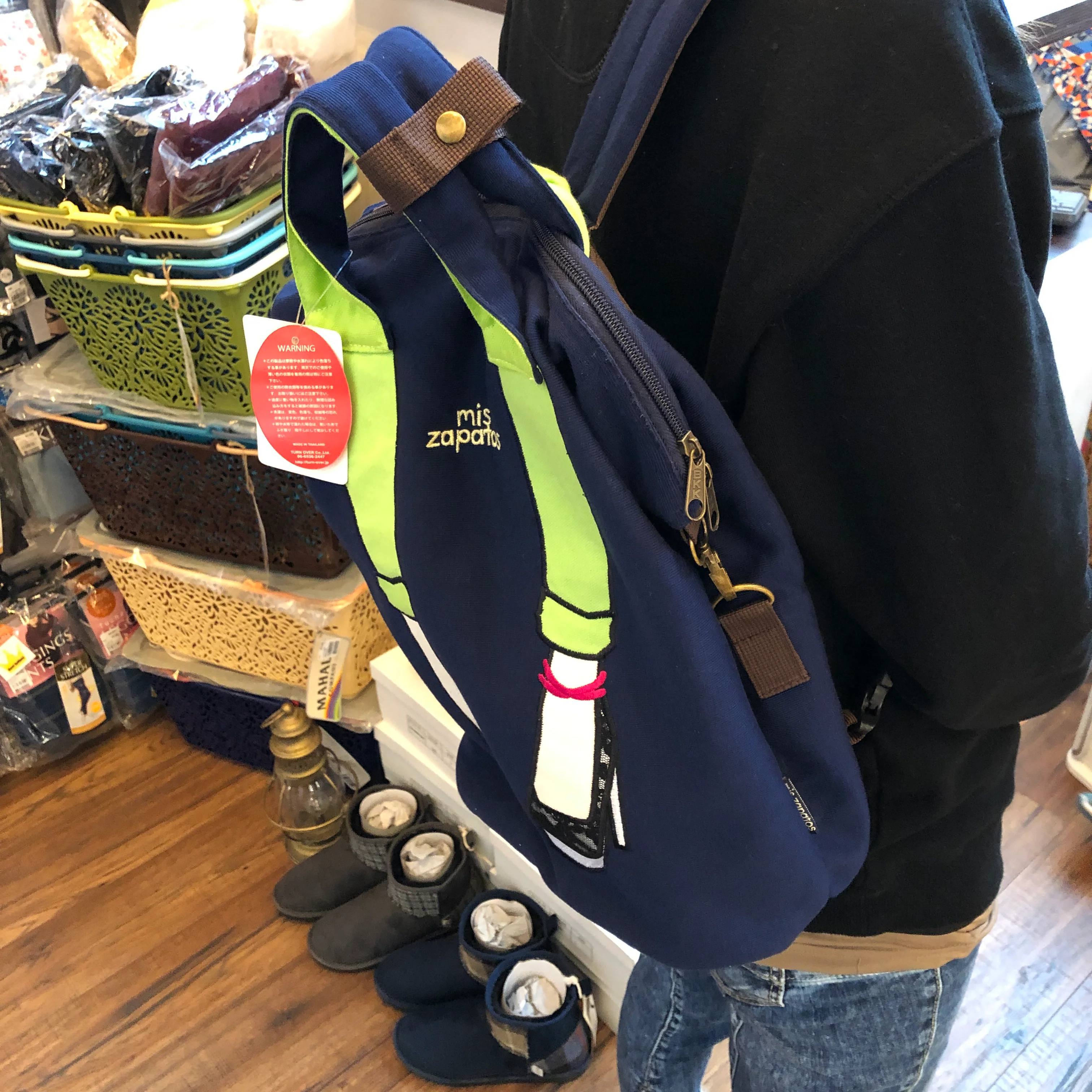 mis zapatos Skinny Pants 2-Way Backpack - Navy - Image 4