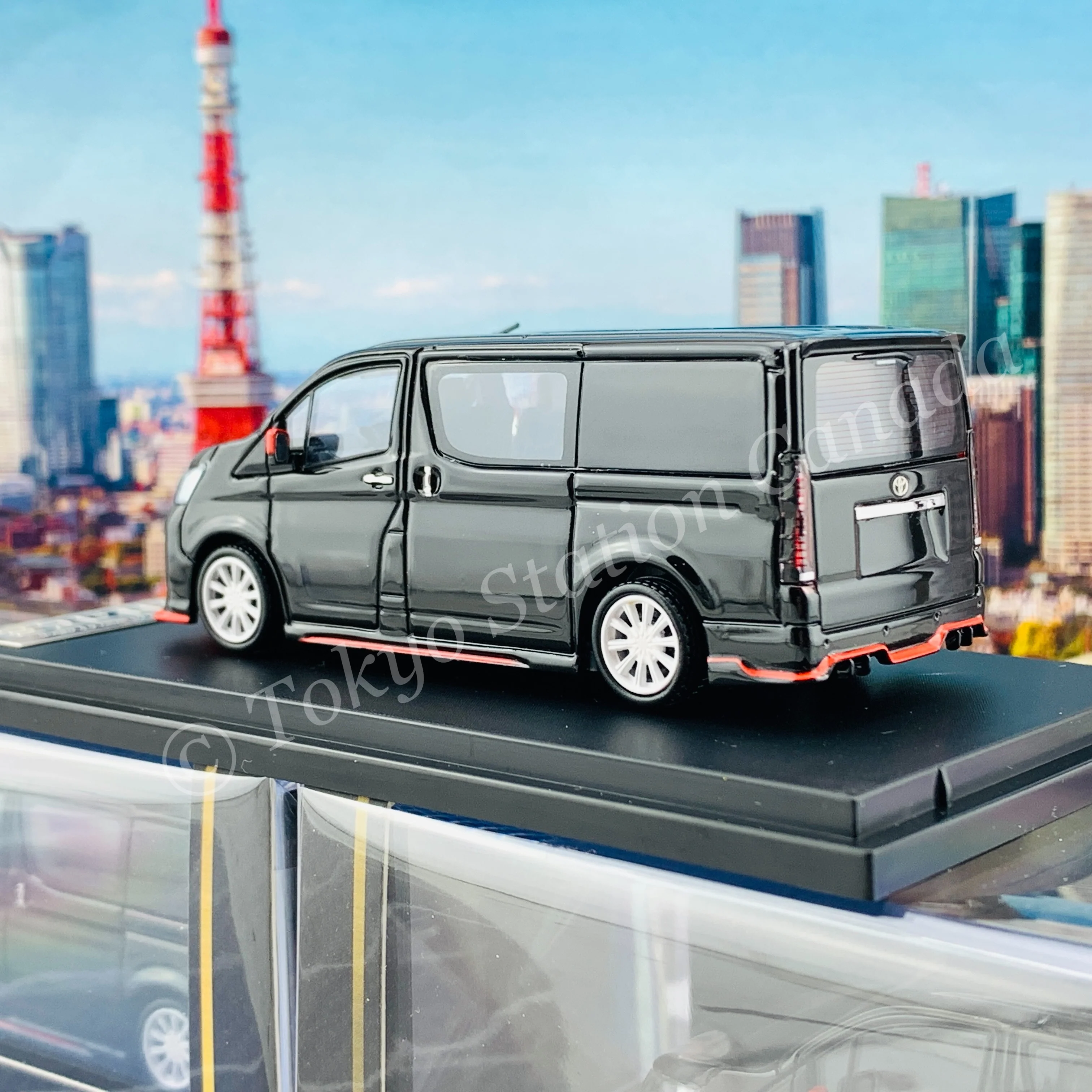 Model 1 1/64 Toyota Hiace 300 Custom version BLACK C33126 - Image 4