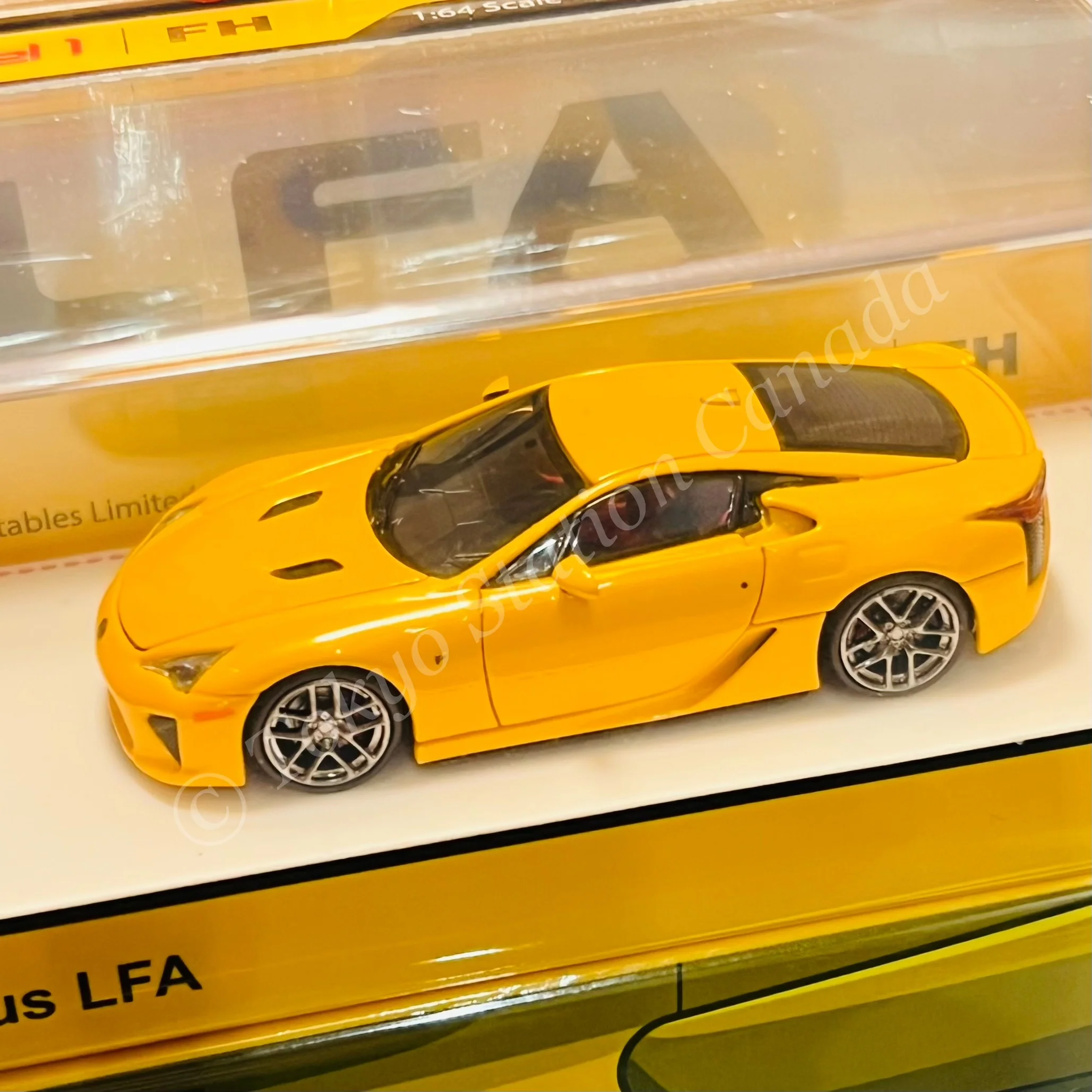 MODEL 1 x FOCAL HORIZON 1/64 Lexus LFA (LFA10) - Orange - Image 2