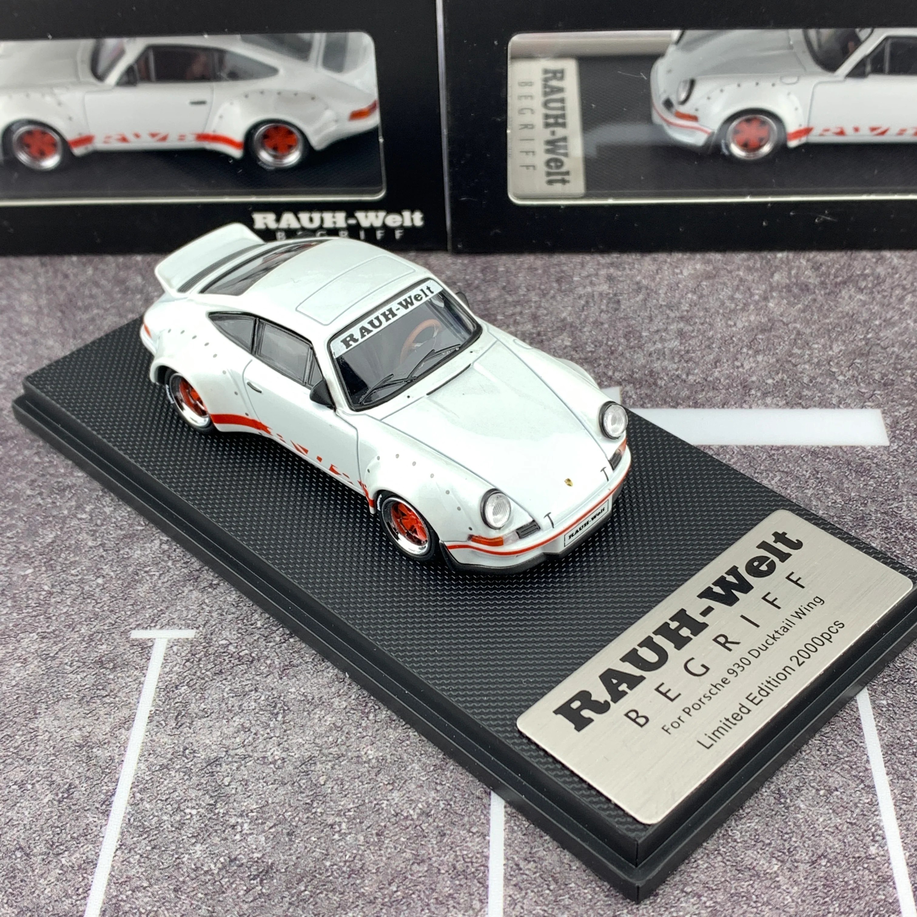 MODEL COLLECT 1/60 For Porsche RWB 930 Ducktail Wing Pearl White MC640002C - Image 6
