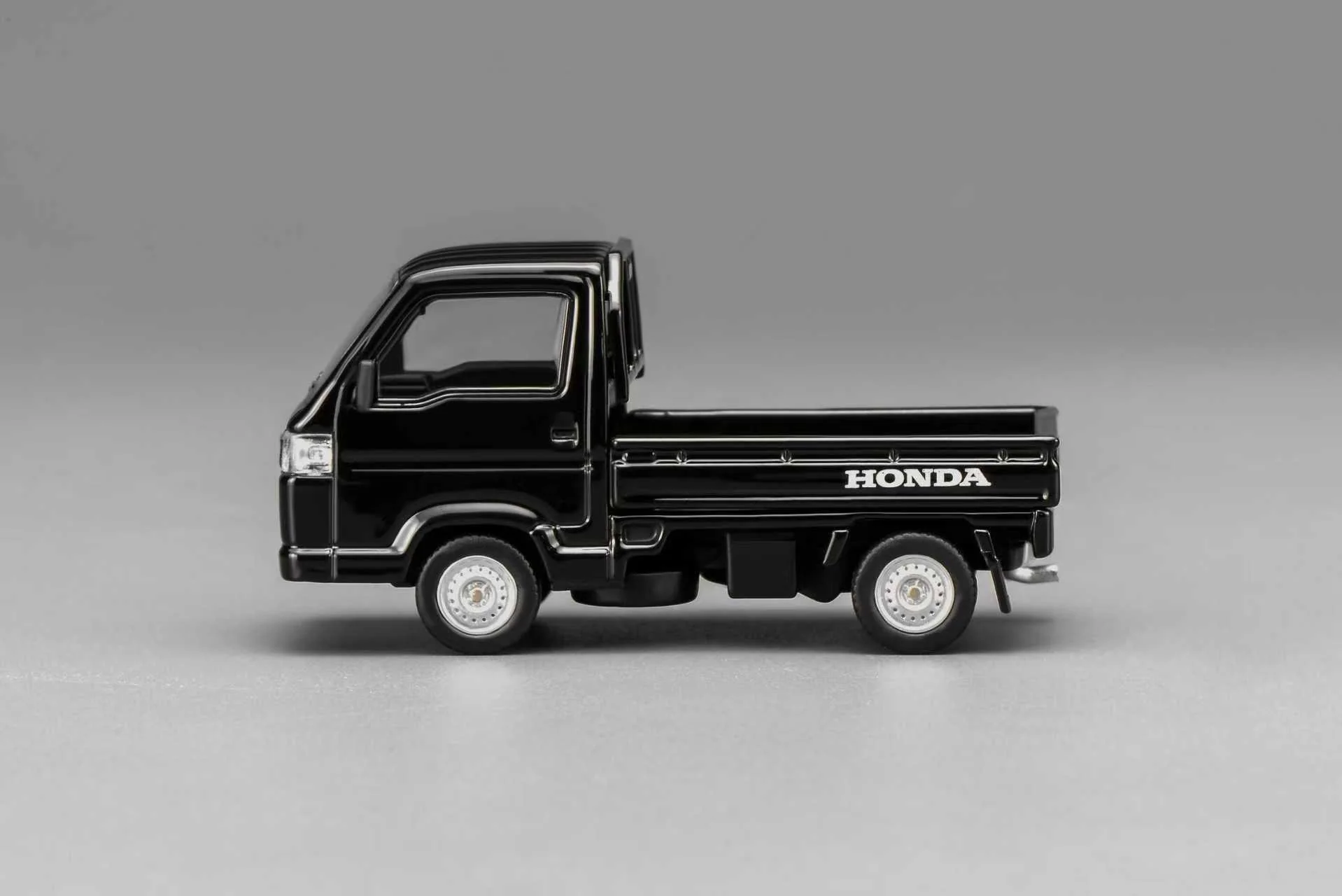 MOTORHELIX 1/64 Honda Acty Truck Customized Black - Limited 600 pcs Worldwide - M65605 - Image 3