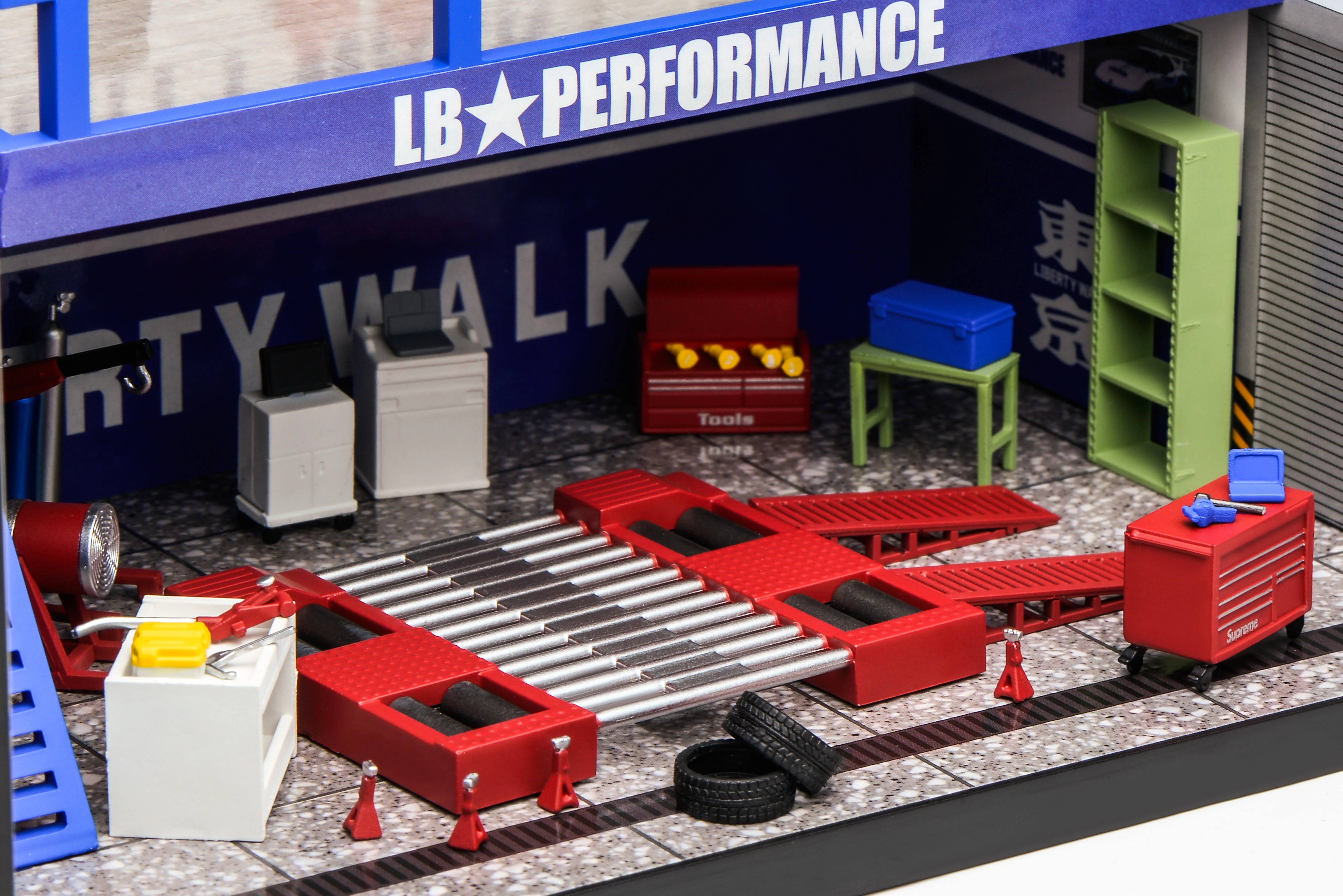 Motorhelix 1/64 LIBERTY WALK (Blue/White) Garage Diorama M90219 - Image 3