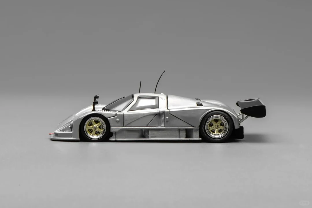 MOTORHELIX 1/64 Mazda 787B POLISHING VERSION GMHS 2025 Exclusive Event Model M60102 - Image 5
