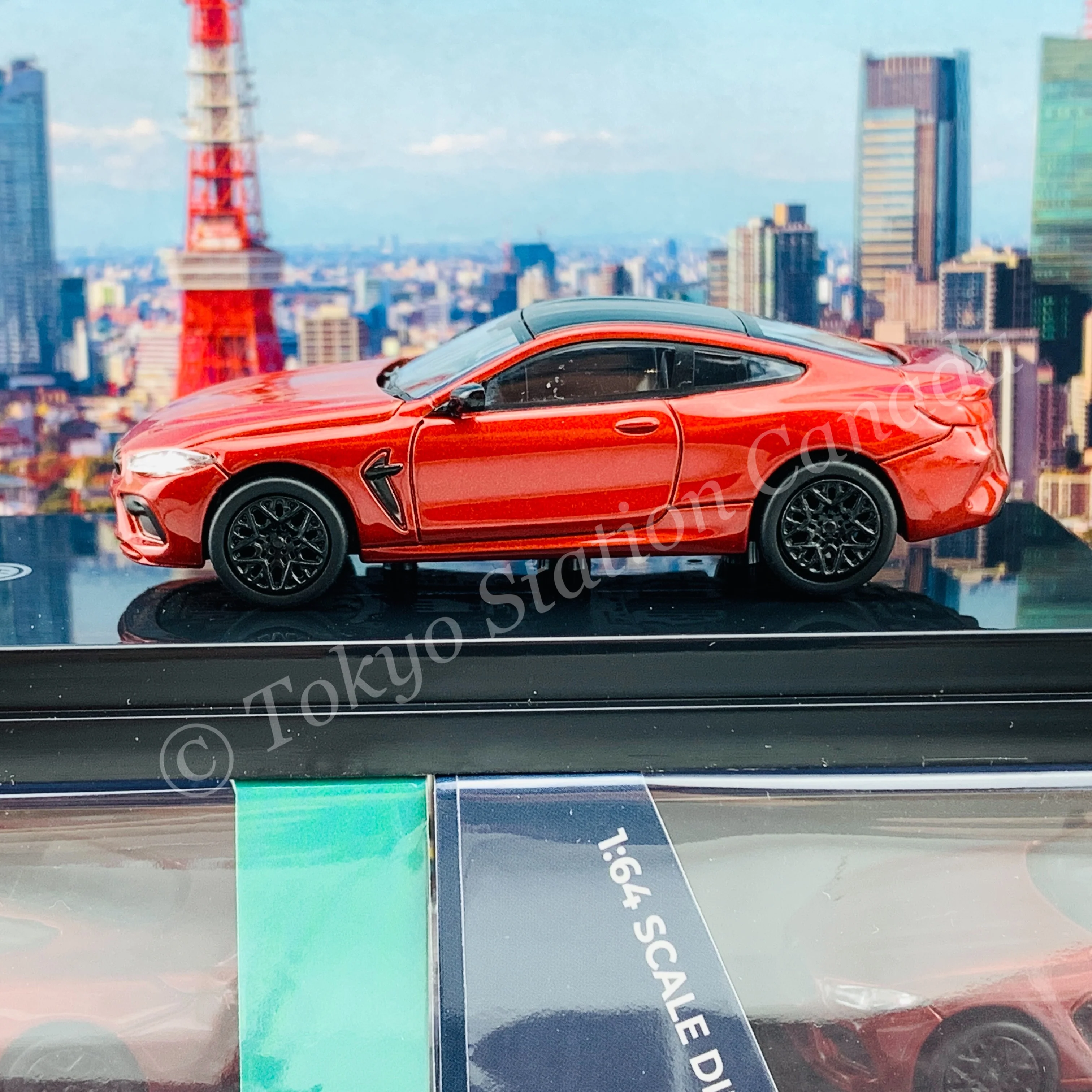 PARA64 1/64 BMW M8 Coupe Motegi Red RHD PA-65211 - Image 3