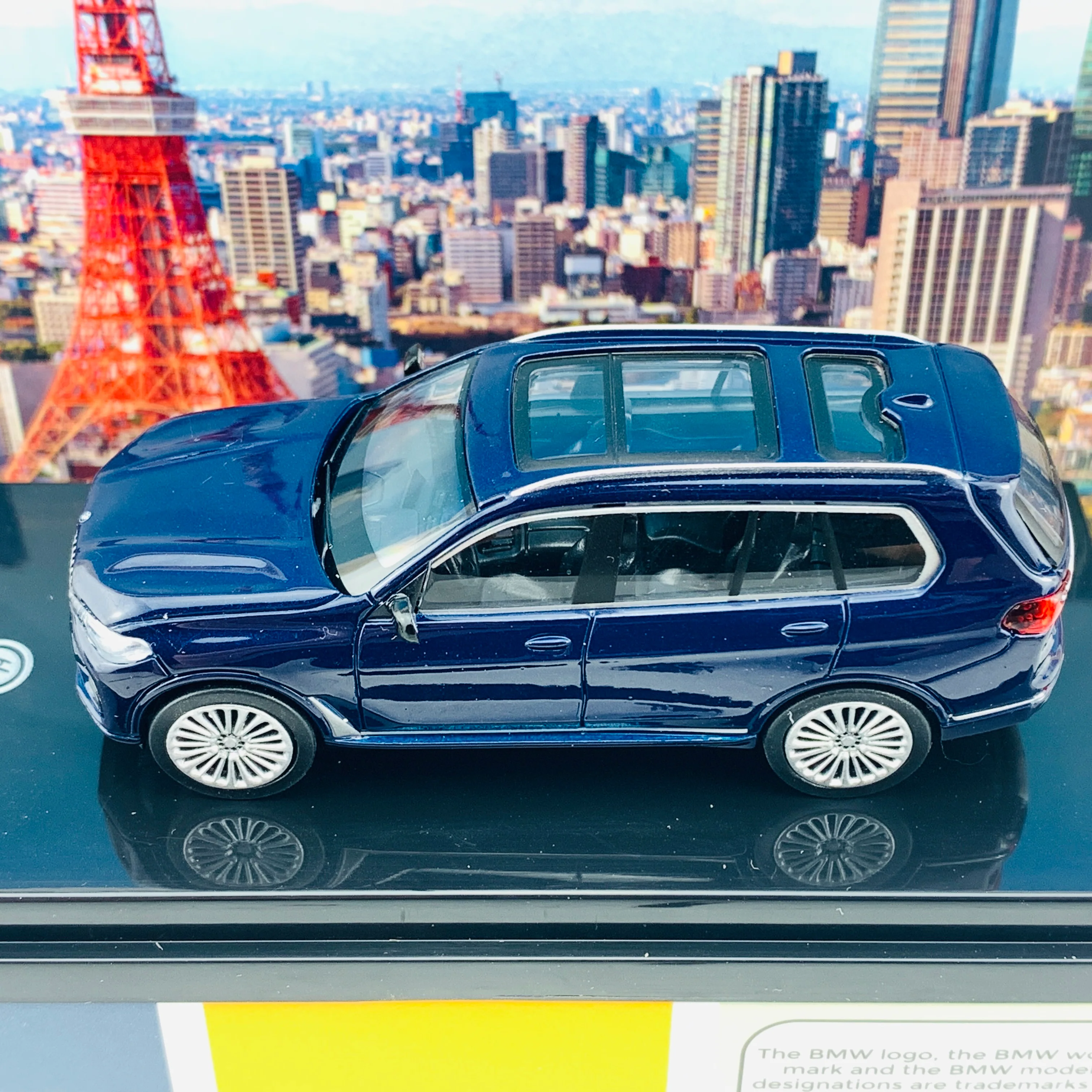 PARA64 1/64 BMW X7 Tanzanite Blue LHD PA-55193 - Image 5