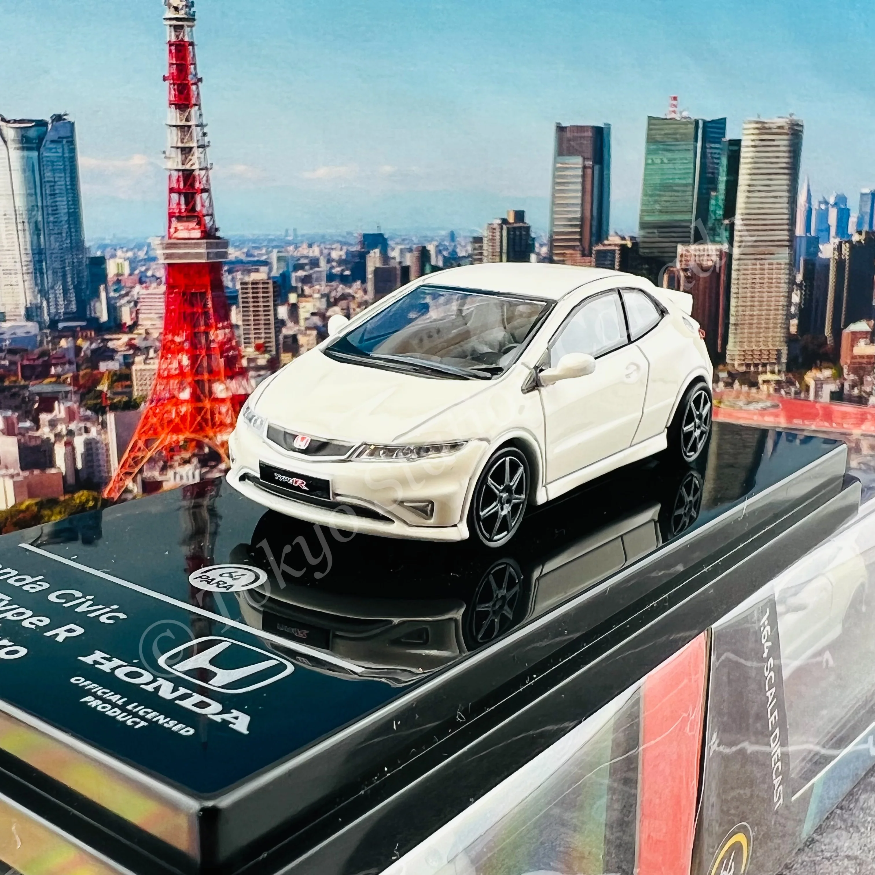 PARA64 1/64 Honda Civic FN2 Type R Championship White LHD PA-55392 - Image 2