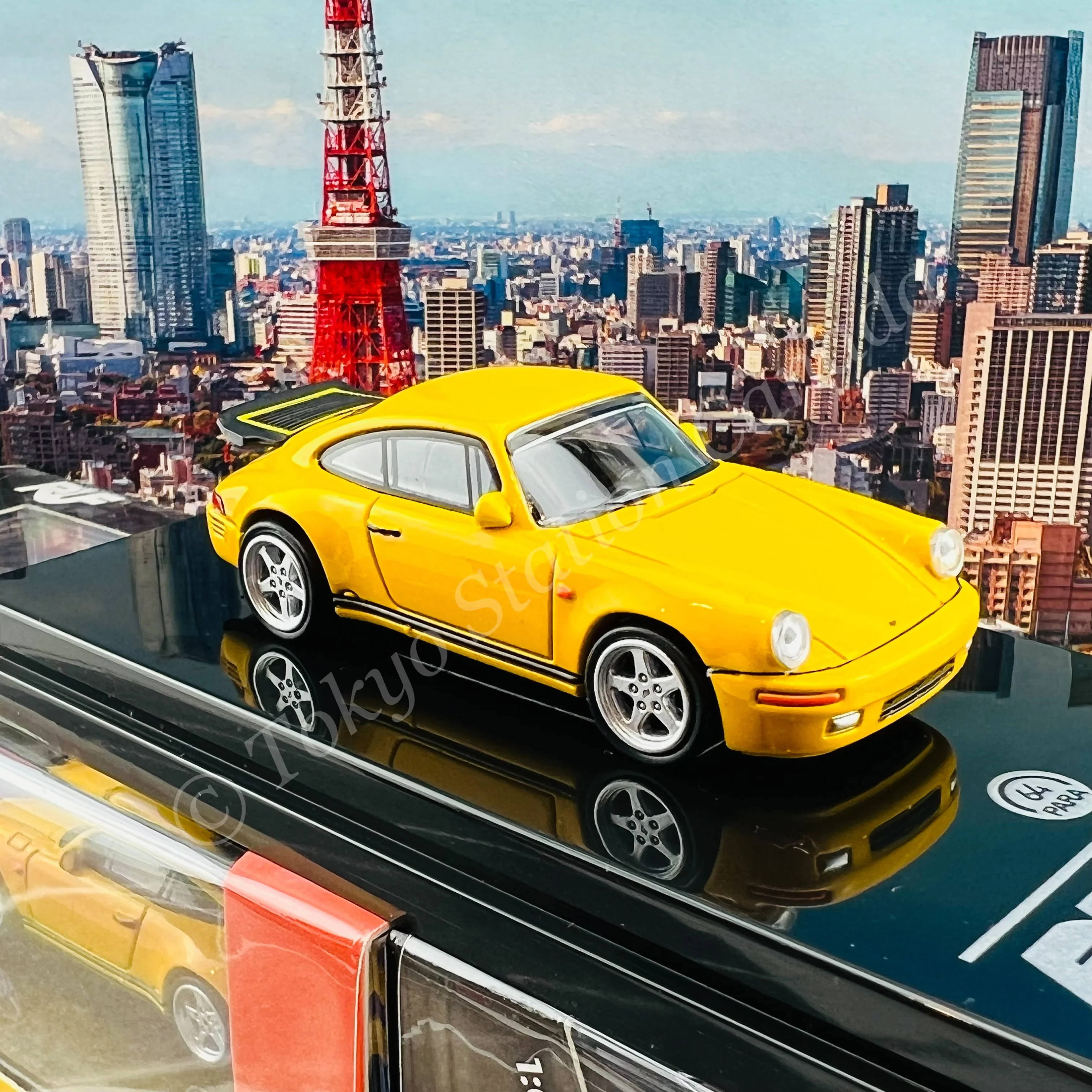 PARA64 1/64 RUF CTR Yellowbird 1987 Blossom Yellow PETERSEN AUTOMOTIVE MUSEUM Version LHD PA-55291 PM - Image 4