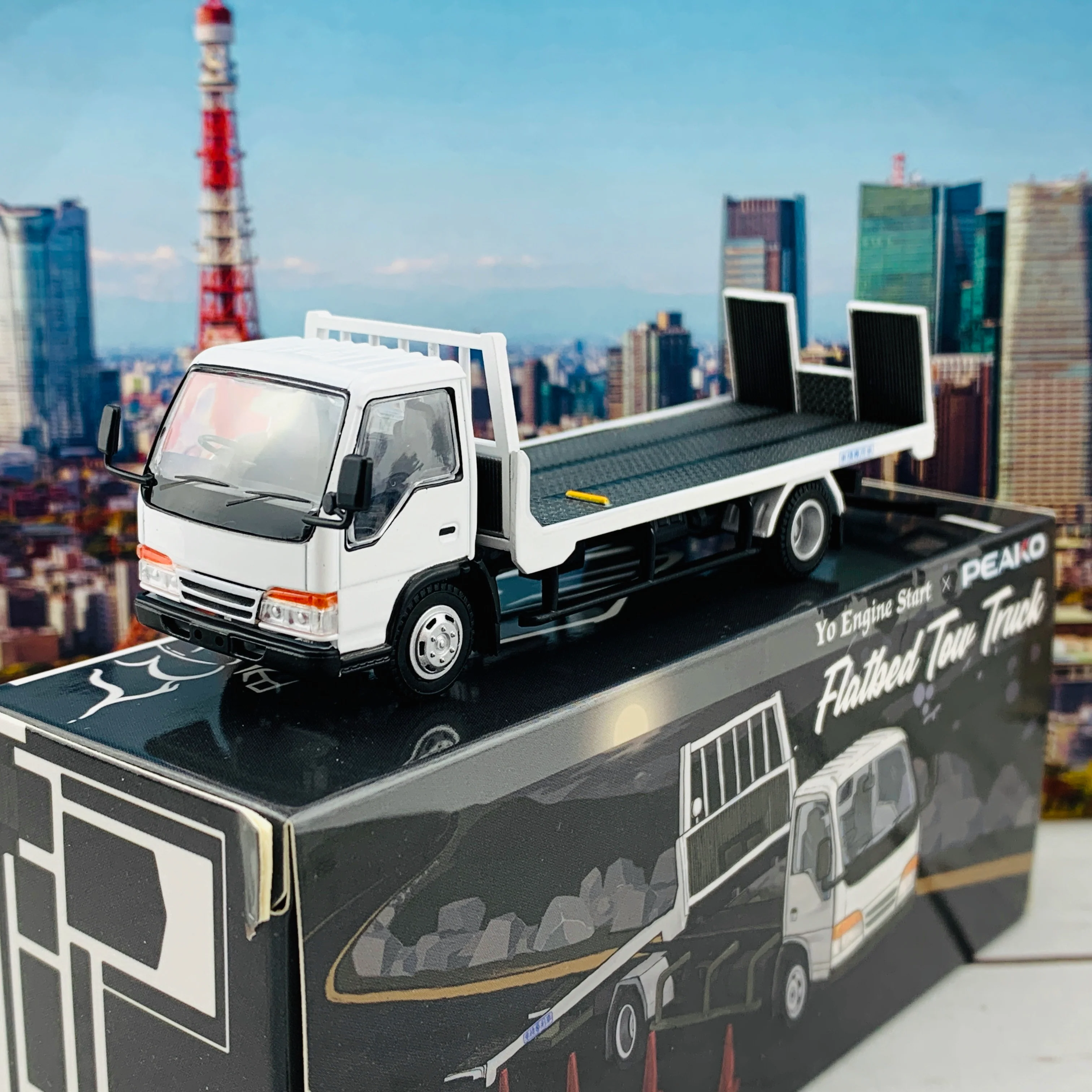 PEAKO 1/64 Y.E.S. Flatbed Tow Truck 63502 - Image 2