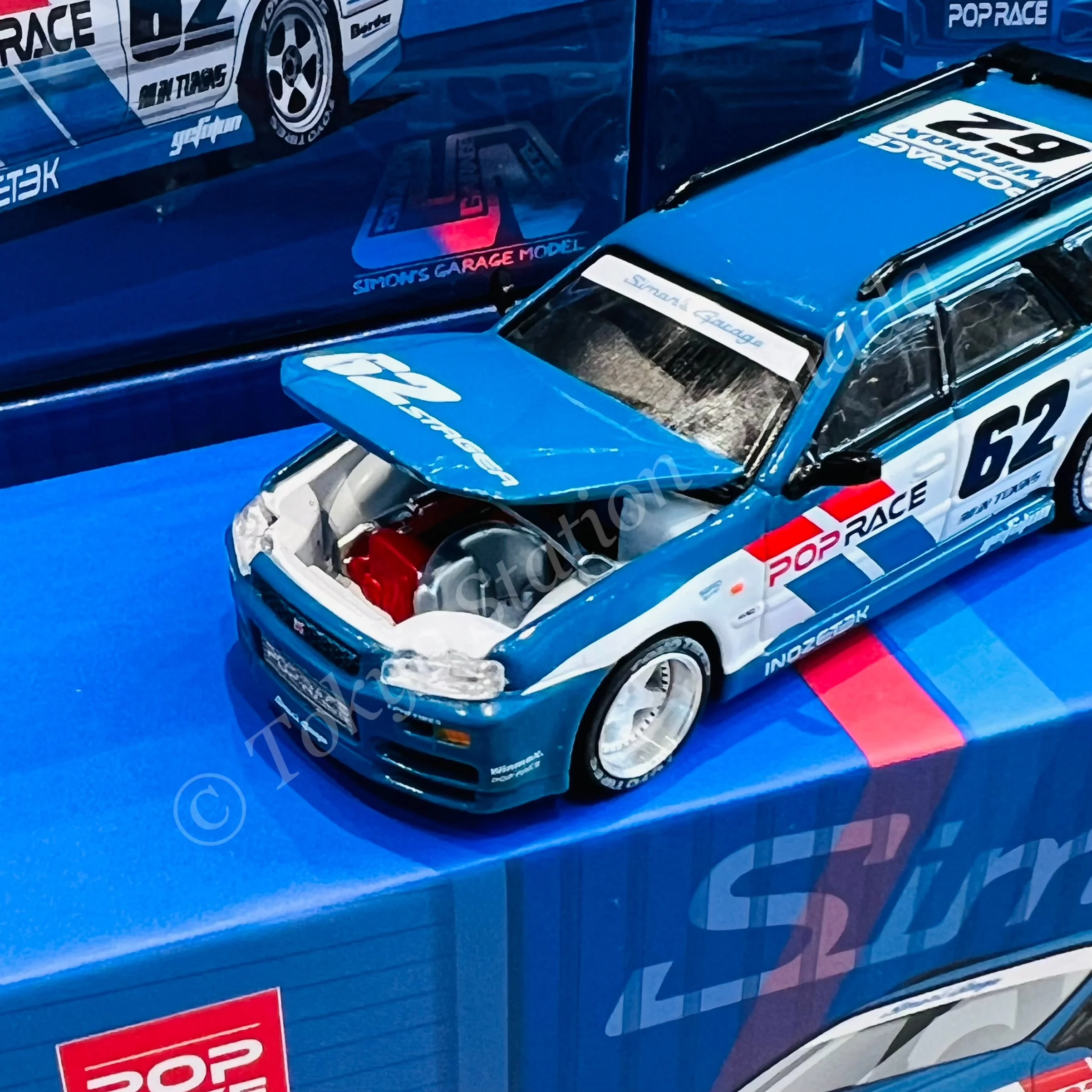 POPRACE 1/64 Nissan Stagea - Simon's Garage #62 Exclusive Model PR640171 - Image 2