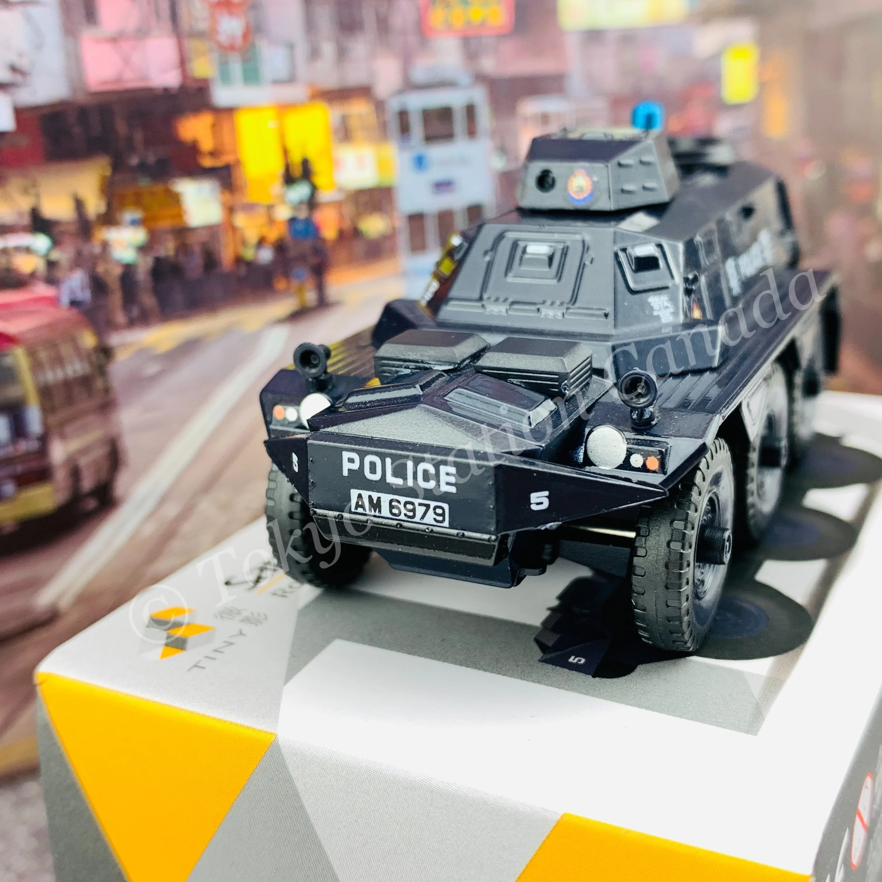 Tiny 微影 139 Saracen Armoured Vehicle (AM6979) Royal Hong Kong Police (PTU#5) 沙利臣裝甲車 皇家香港警察  ATC65075 - Image 3