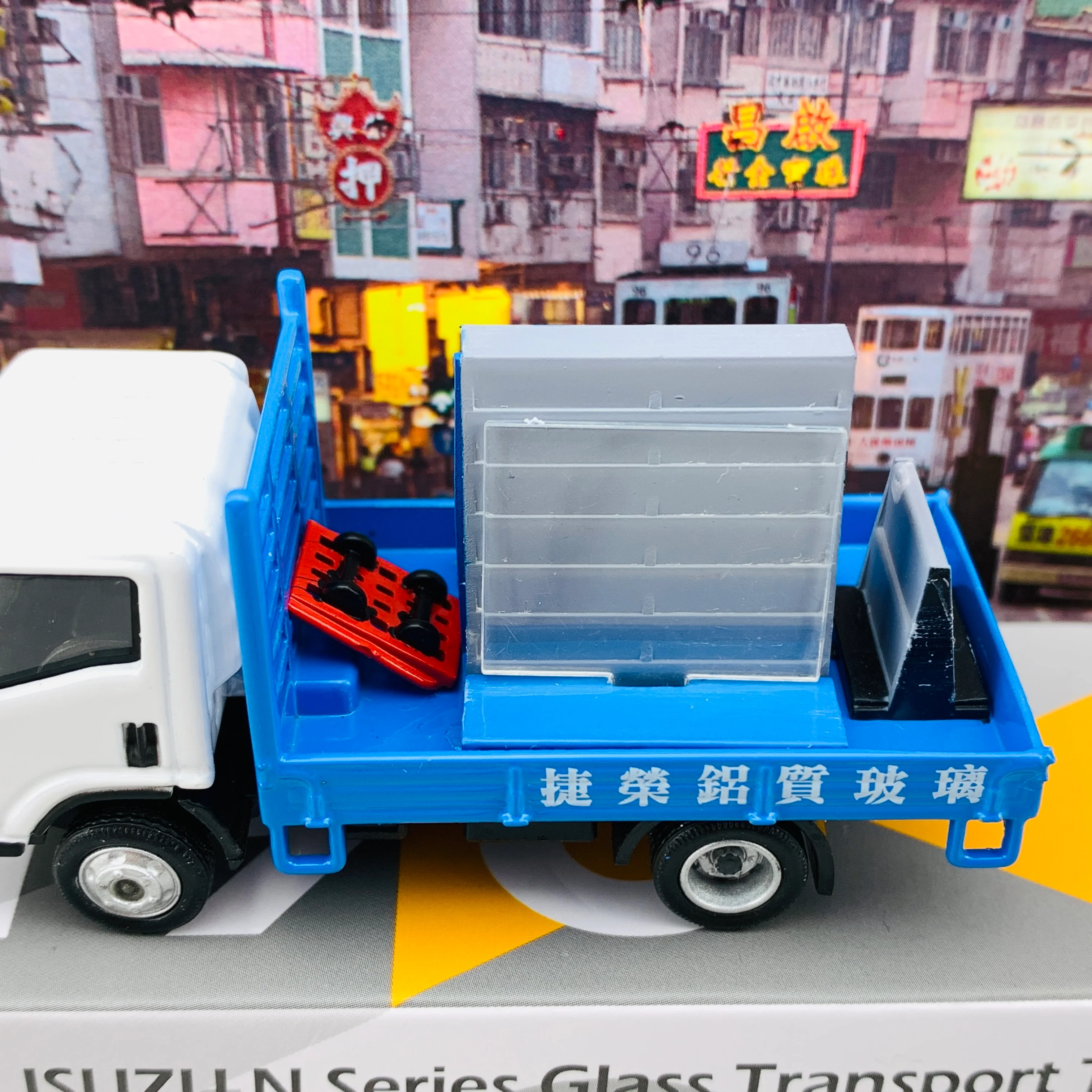 1/76 Tiny 微影 196 ISUZU N Series Glass Transport Truck 五十鈴N系列 玻璃運送車 ATC64674 - Image 2