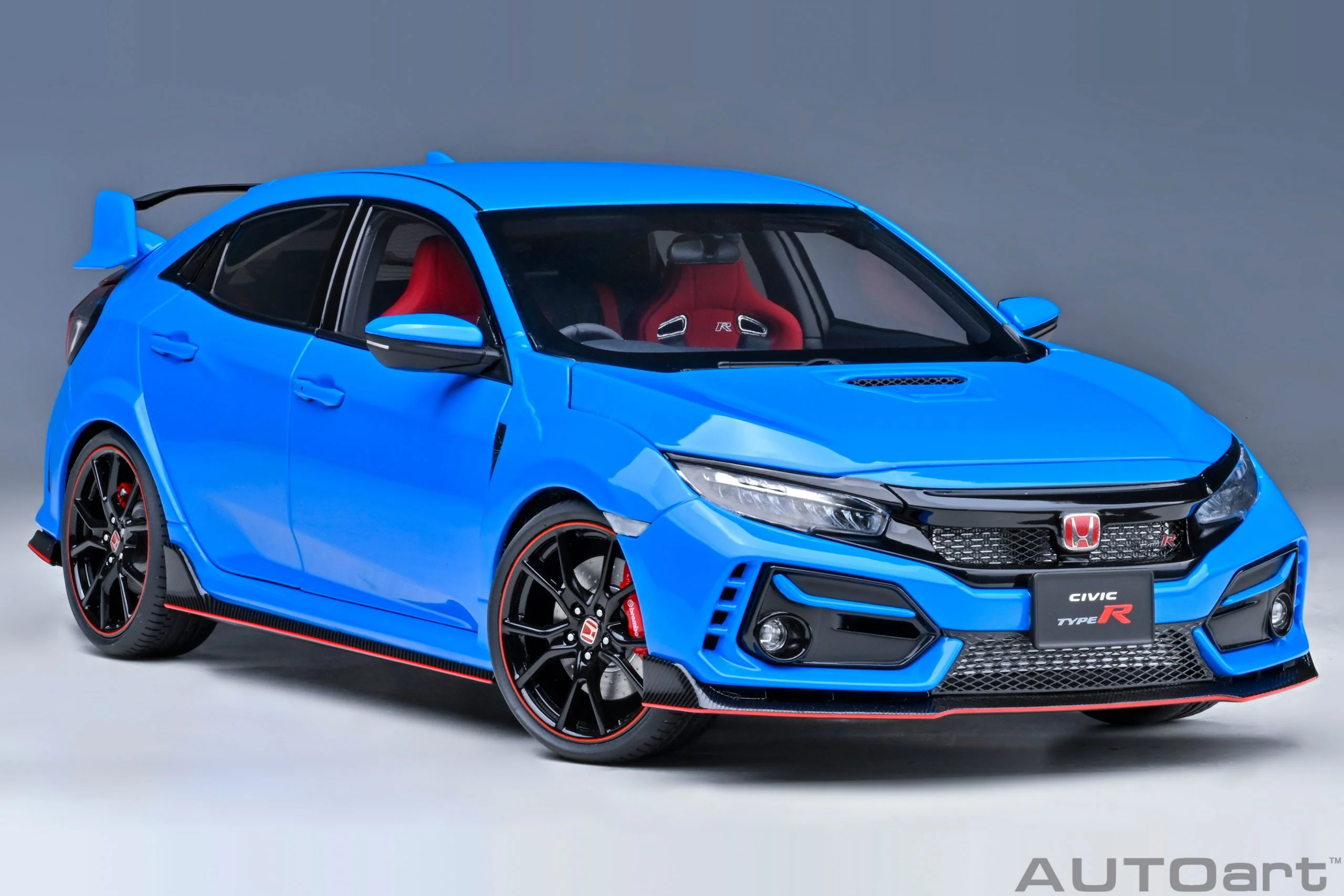 AUTOART 1/18 Honda Civic Type R (FK8) 2021 Racing Blue Pearl 73224 - Image 5