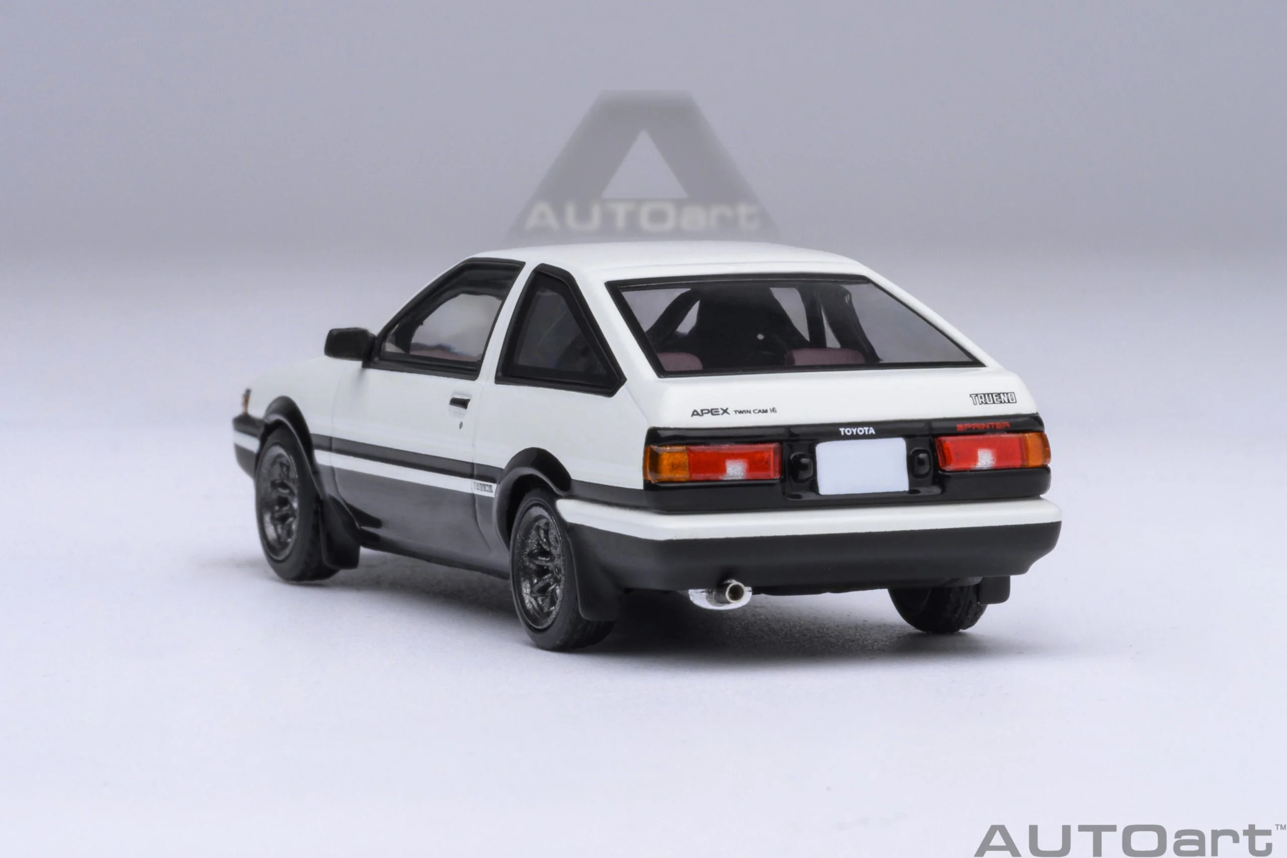 AUTOART Junior Street 1/64 Toyota Sprinter Trueno (AE86) "Initial D" Project D Final Version 20036 - Image 3