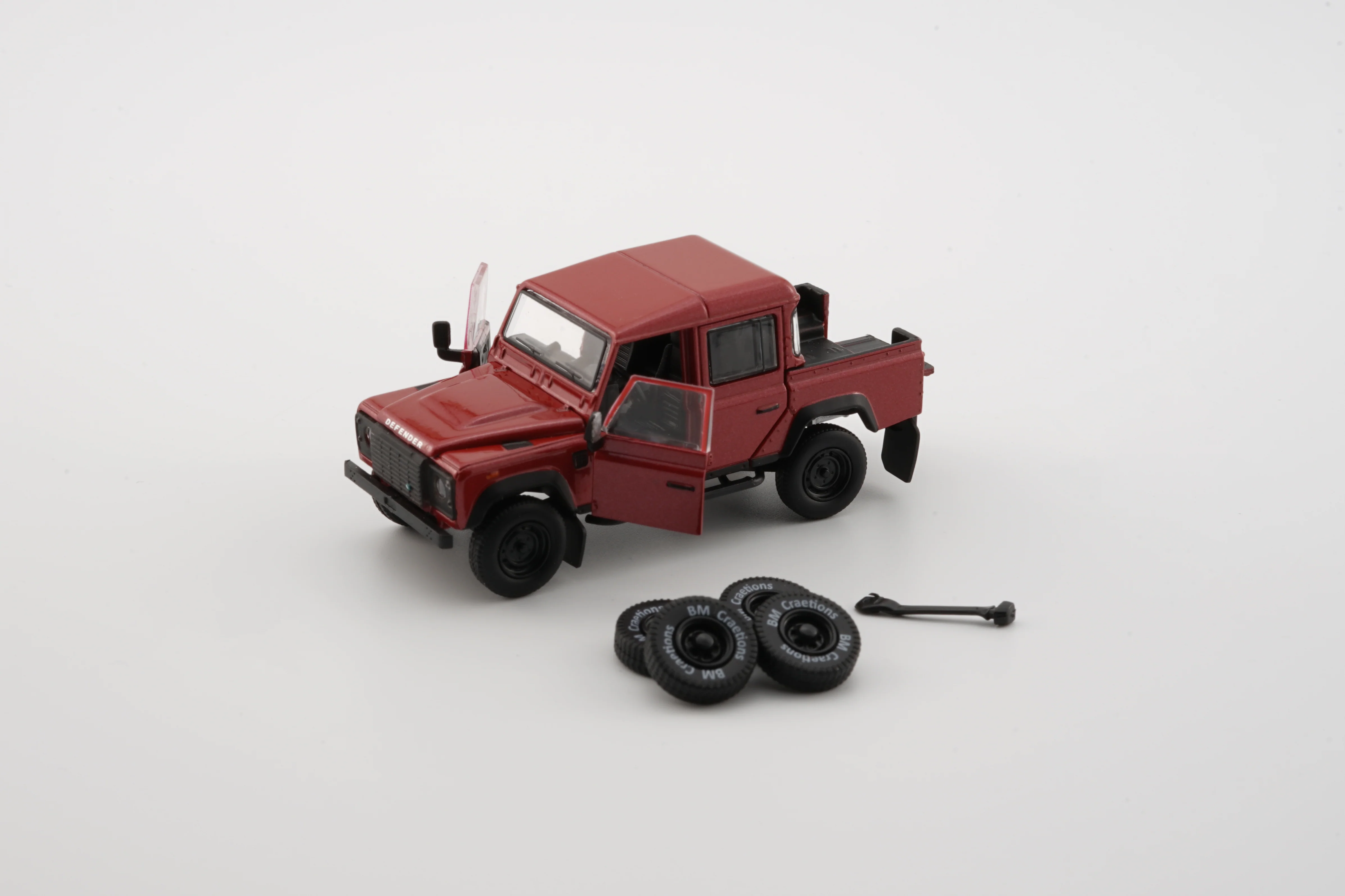 BM Creations 1/64 Land Rover 2016 Defender 110 Pick Up Orange LHD 64B0268 - Image 2