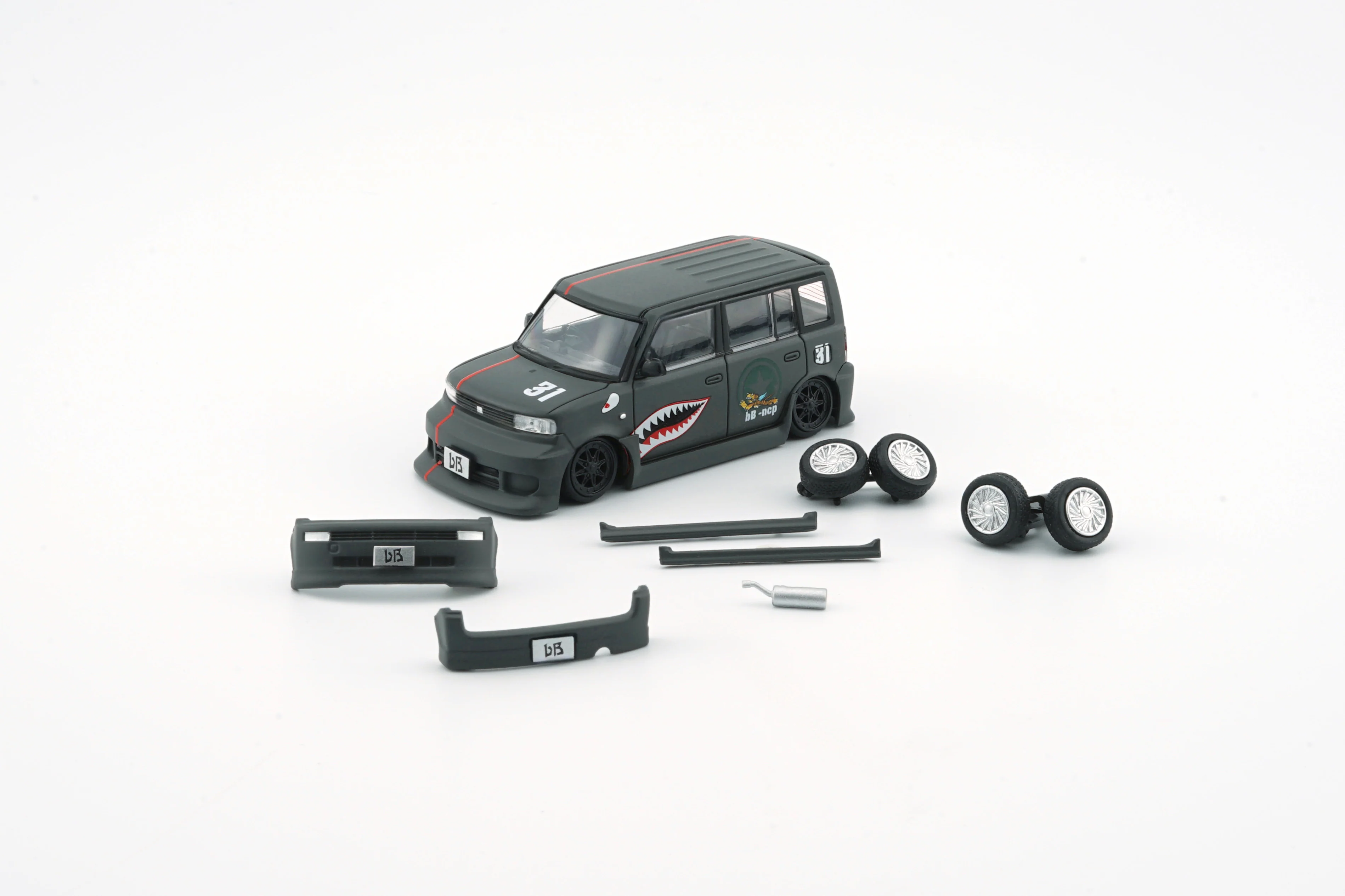 BM Creations 1/64 Toyota 2000 bB - Matte Green + P40 Tiger Pattern RHD Limited Edition 64B0382 - Image 3